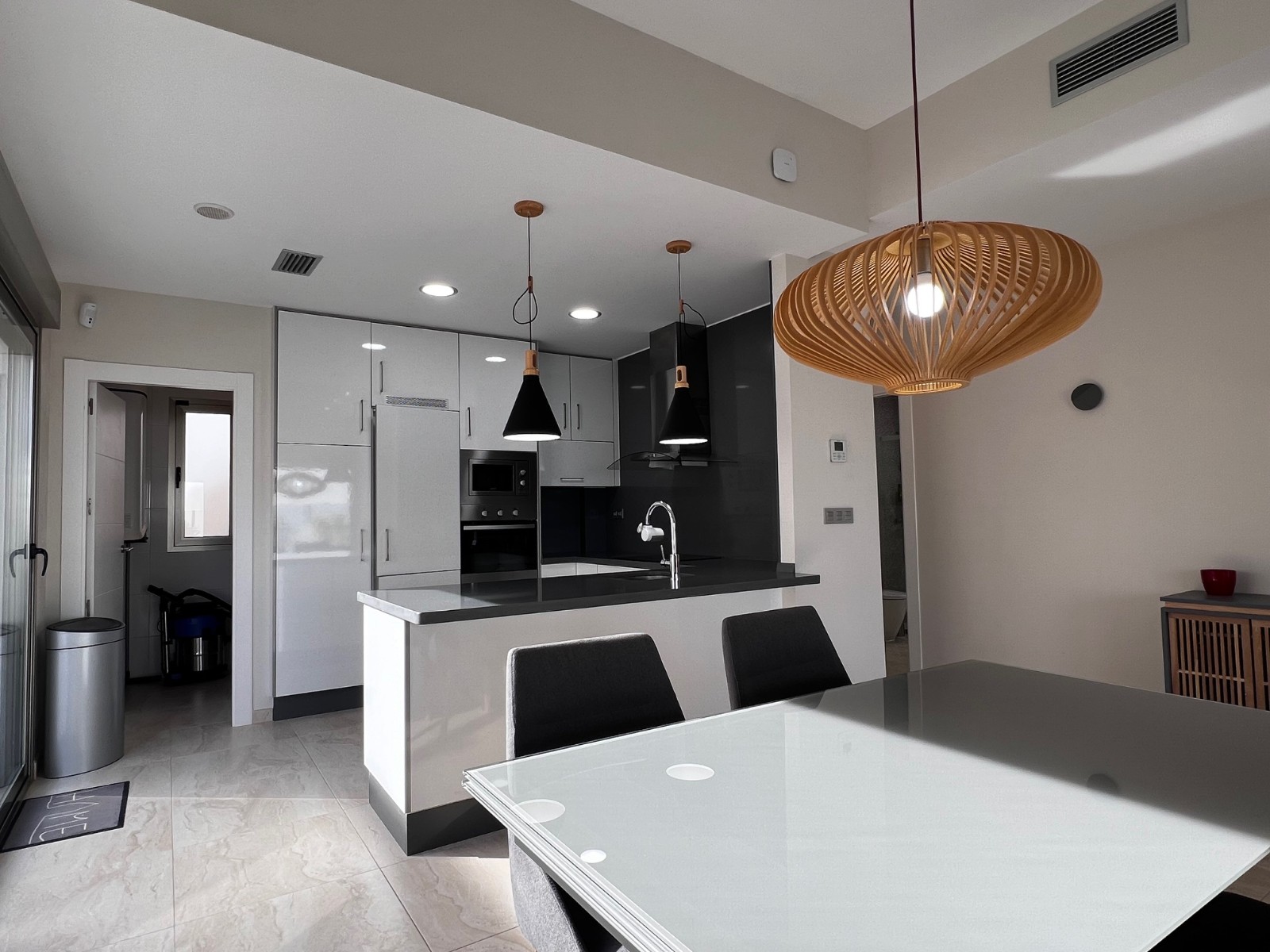 For sale - 3 Bedroom 2 Bathroom Villa in Orihuela Costa - Costa Blanca  - Alicante
