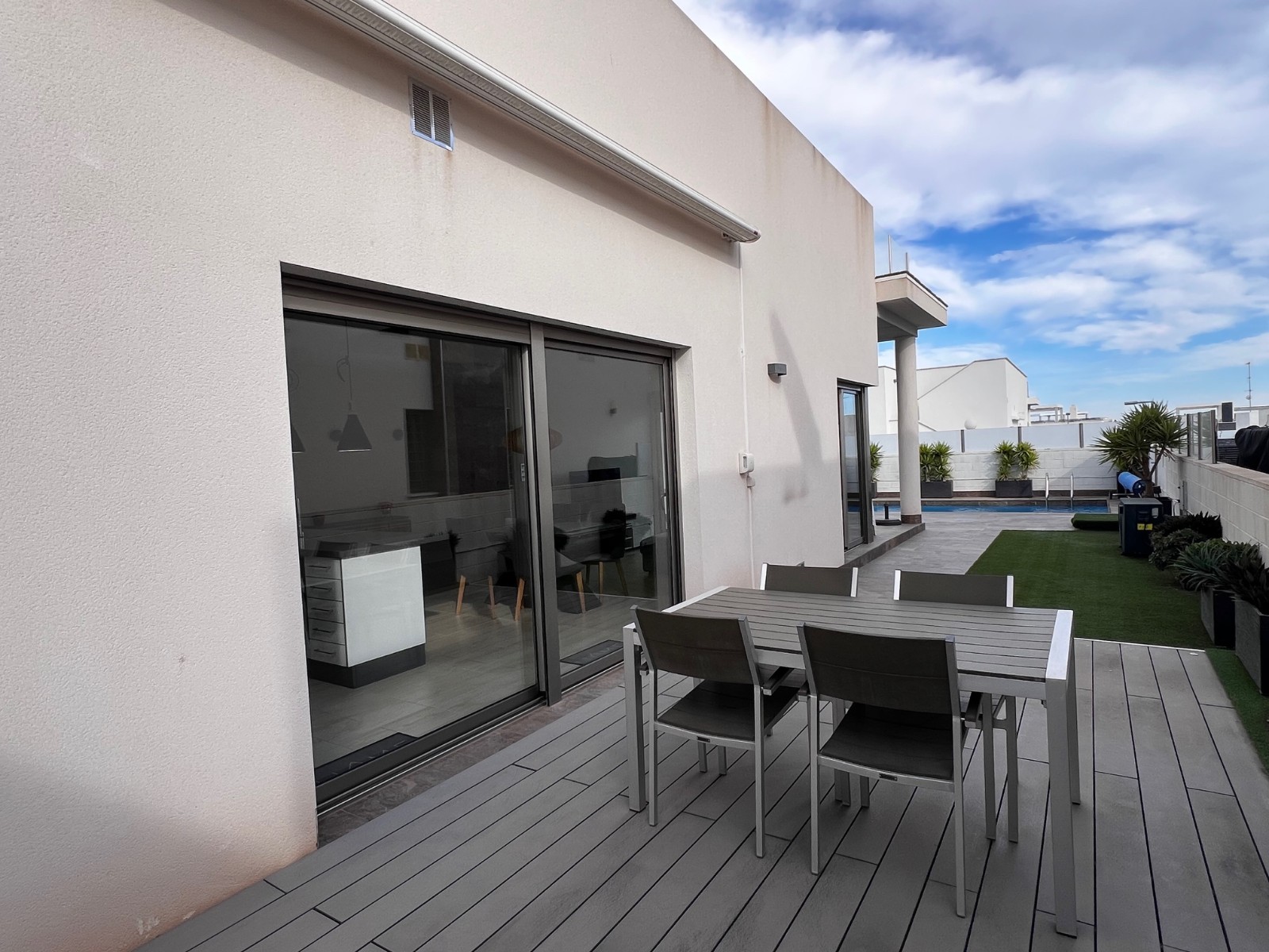 For sale - 3 Bedroom 2 Bathroom Villa in Orihuela Costa - Costa Blanca  - Alicante