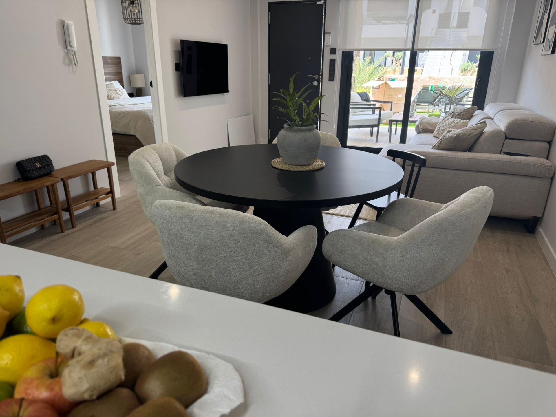 For sale - 3 Bedroom 2 Bathroom Apartment in Orihuela Costa - Rocio Del Mar  - Alicante
