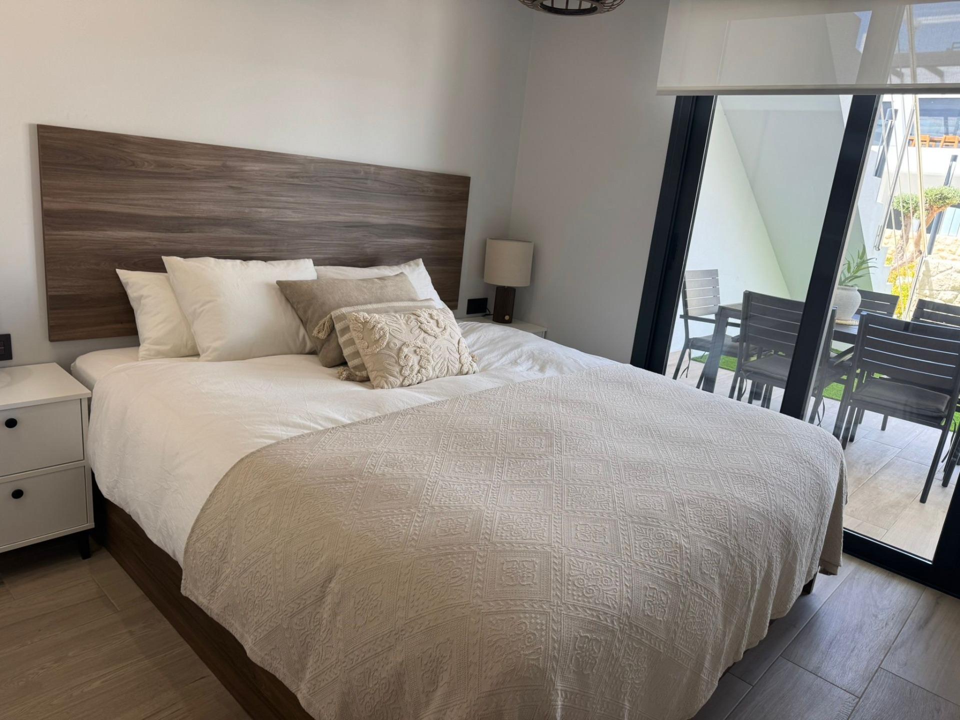 For sale - 3 Bedroom 2 Bathroom Apartment in Orihuela Costa - Rocio Del Mar  - Alicante