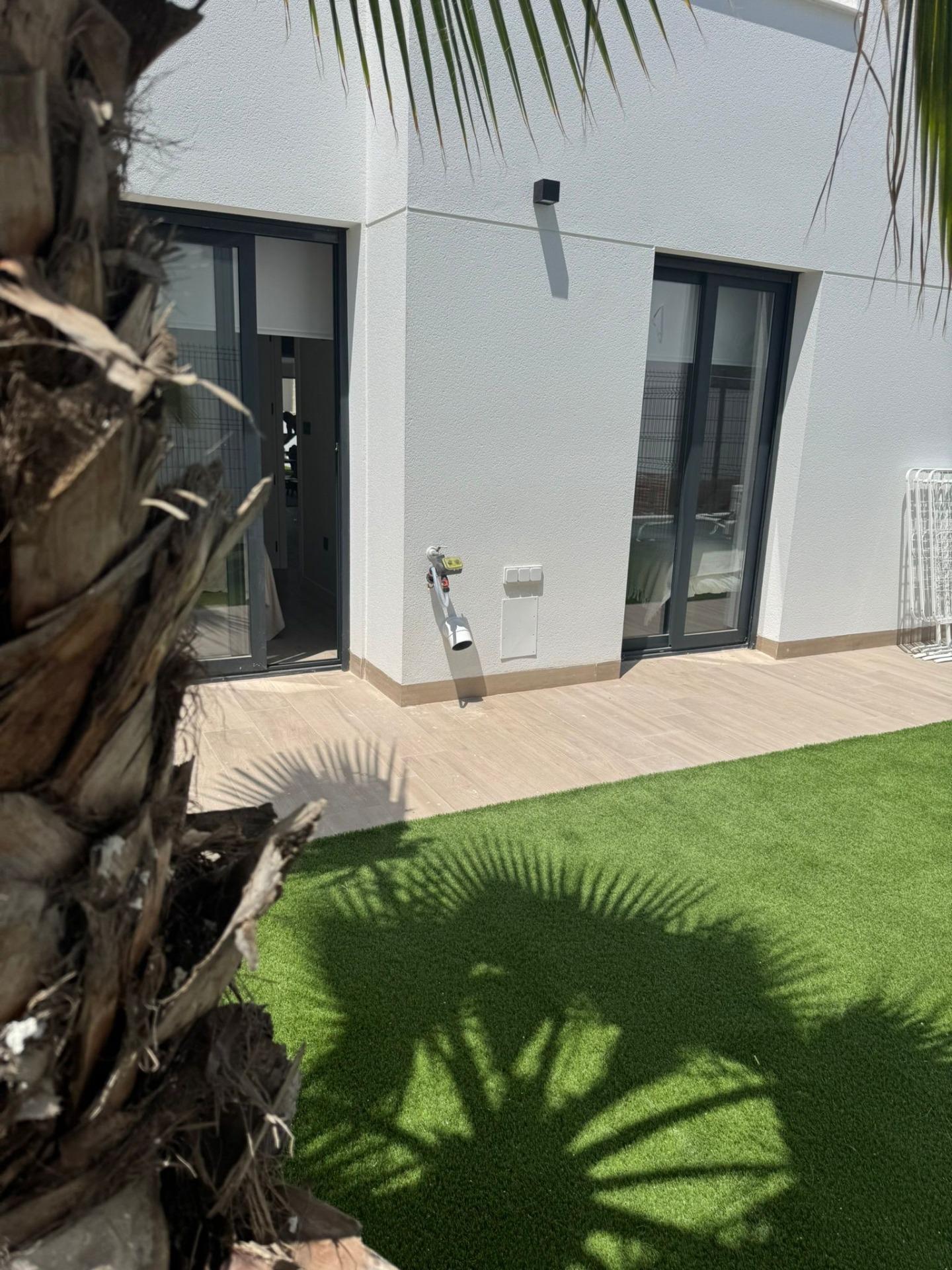 For sale - 3 Bedroom 2 Bathroom Apartment in Orihuela Costa - Rocio Del Mar  - Alicante