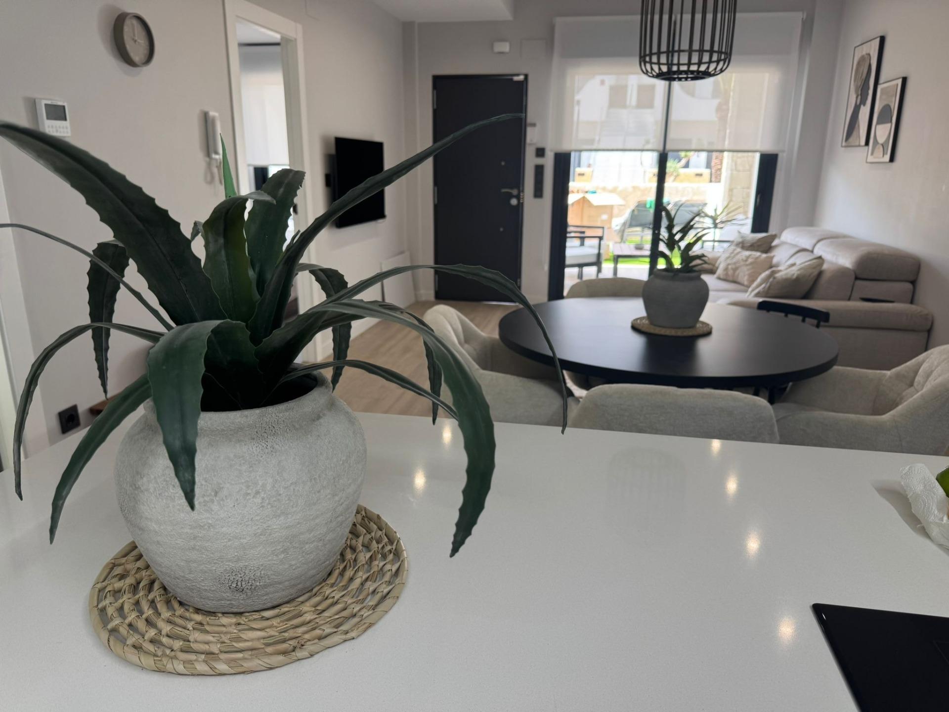 For sale - 3 Bedroom 2 Bathroom Apartment in Orihuela Costa - Rocio Del Mar  - Alicante
