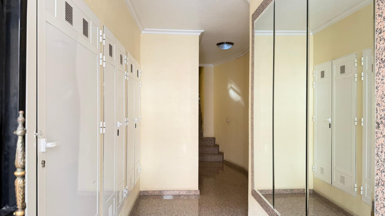 For sale - 3 Bedroom 2 Bathroom Apartment in Benijofar - Pueblo 4  - Alicante