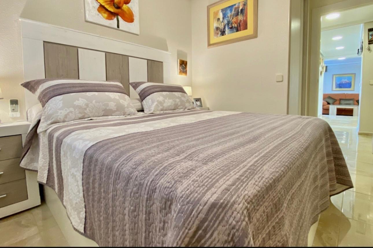 For sale - 2 Bedroom 1 Bathroom Apartment in Torrevieja - Torre La Mata  - Alicante