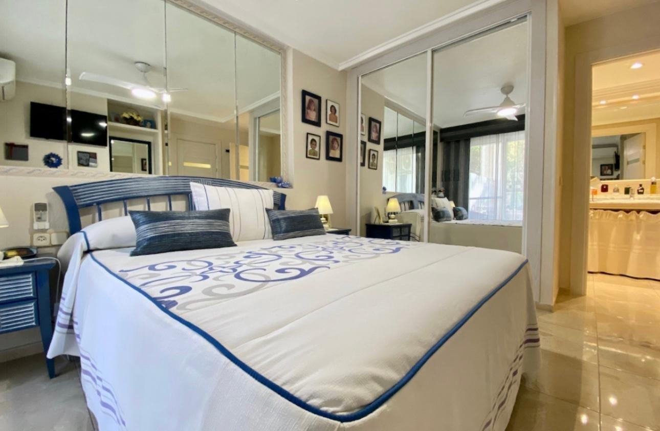 For sale - 2 Bedroom 1 Bathroom Apartment in Torrevieja - Torre La Mata  - Alicante