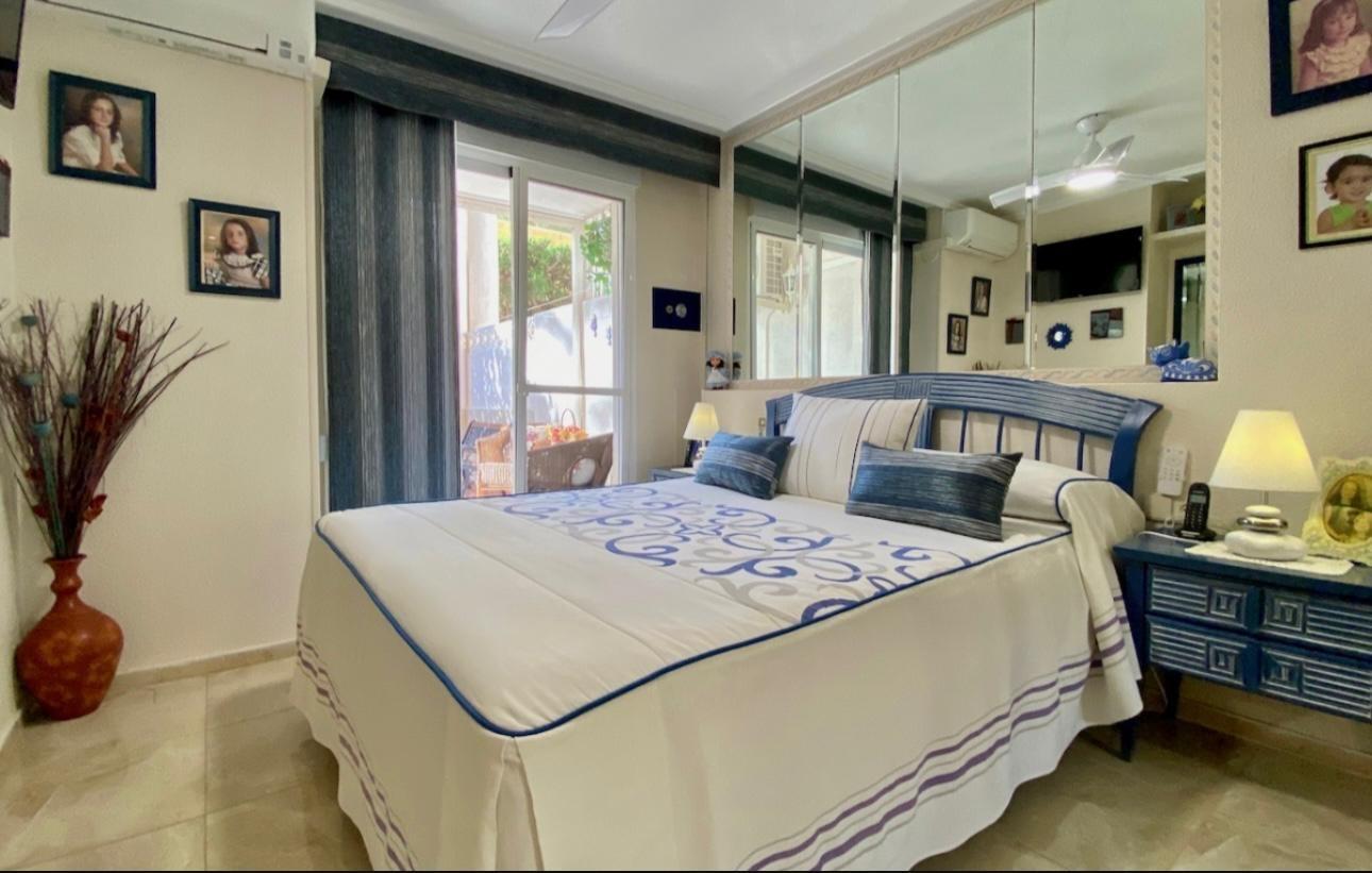 For sale - 2 Bedroom 1 Bathroom Apartment in Torrevieja - Torre La Mata  - Alicante
