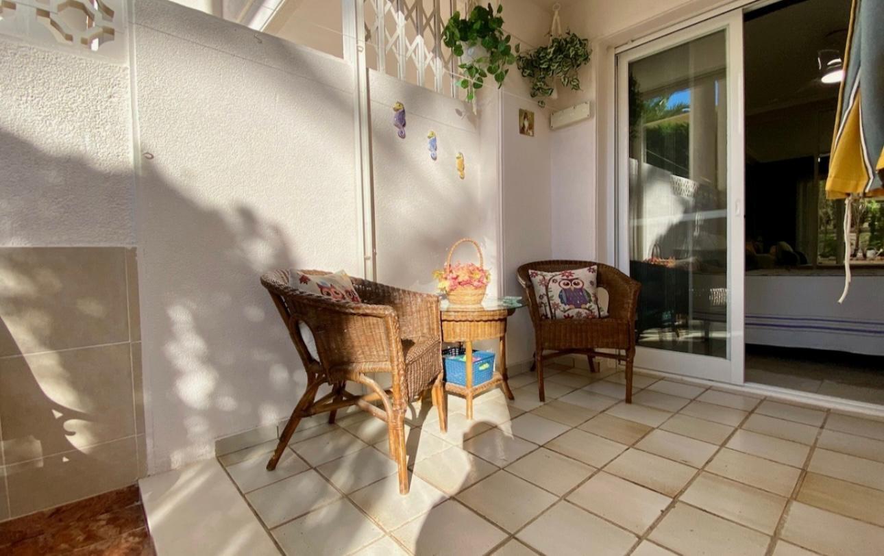 For sale - 2 Bedroom 1 Bathroom Apartment in Torrevieja - Torre La Mata  - Alicante