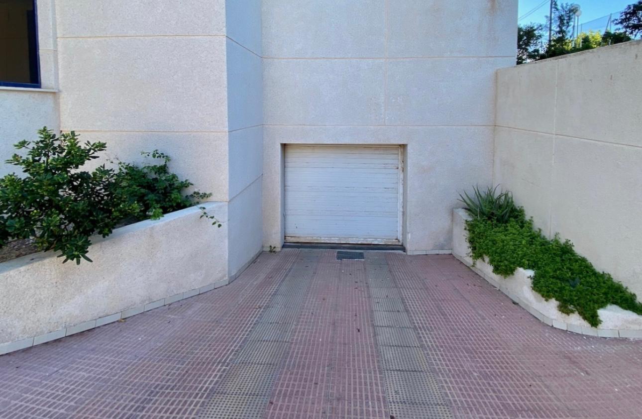For sale - 2 Bedroom 1 Bathroom Apartment in Torrevieja - Torre La Mata  - Alicante
