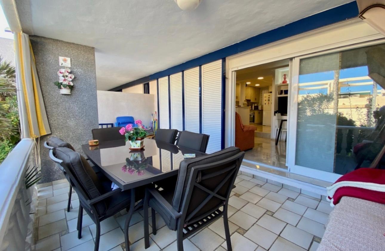 For sale - 2 Bedroom 1 Bathroom Apartment in Torrevieja - Torre La Mata  - Alicante