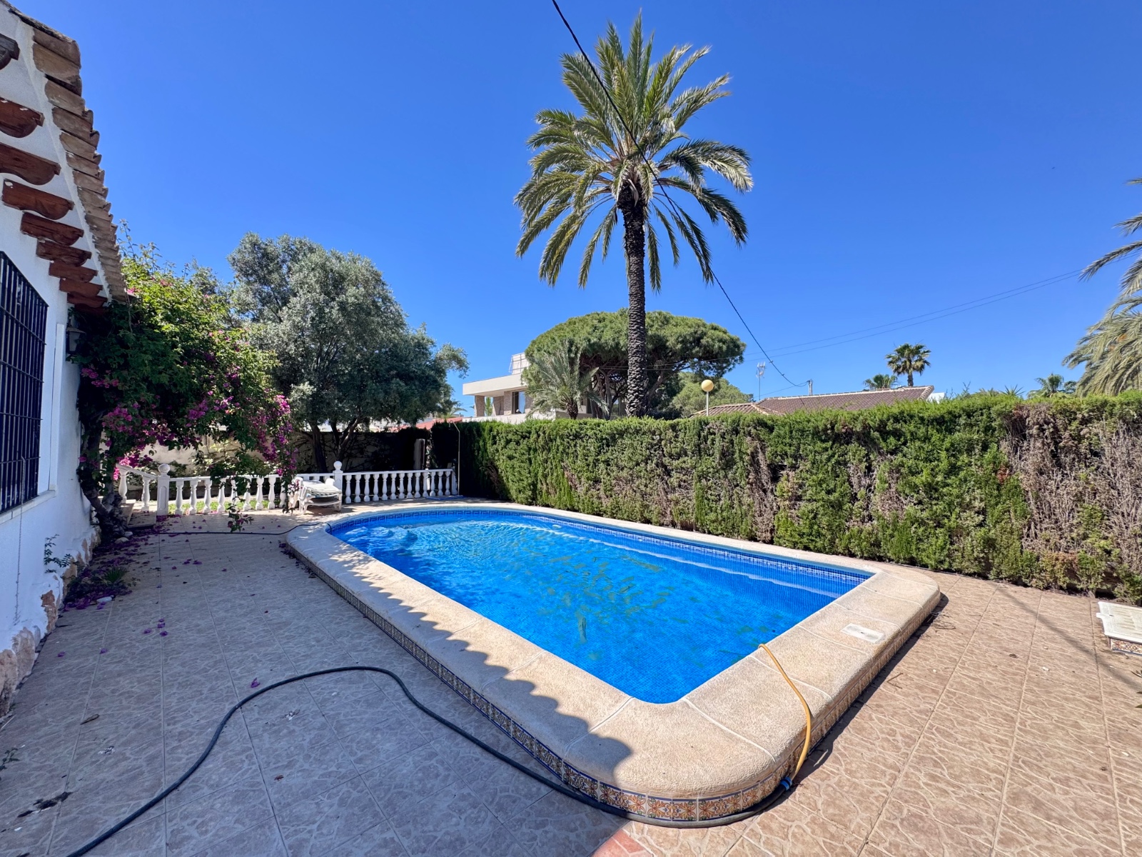 For sale - 4 Bedroom 2 Bathroom Villa in Orihuela Costa - Costa Blanca  - Alicante