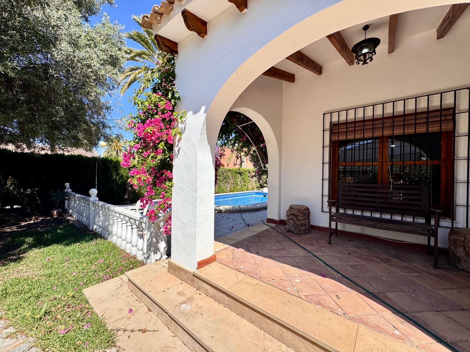 For sale - 4 Bedroom 2 Bathroom Villa in Orihuela Costa - Costa Blanca  - Alicante