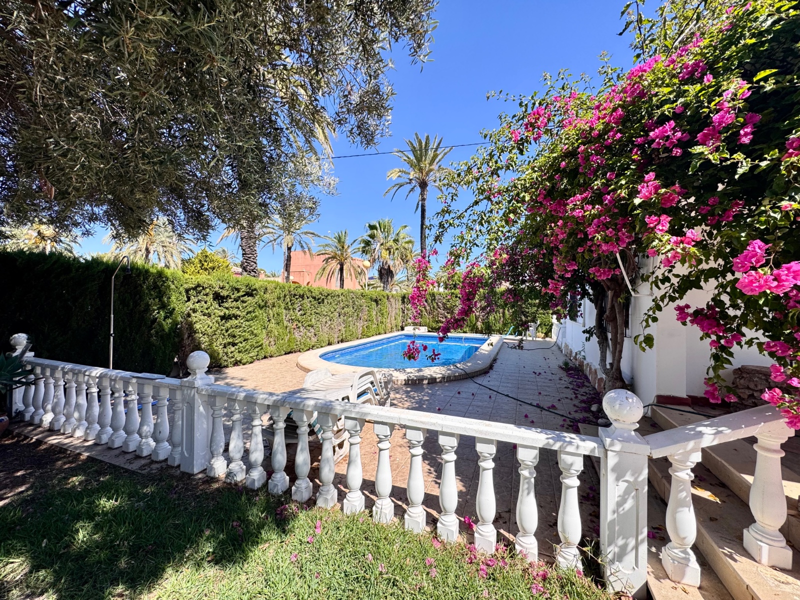 For sale - 4 Bedroom 2 Bathroom Villa in Orihuela Costa - Costa Blanca  - Alicante