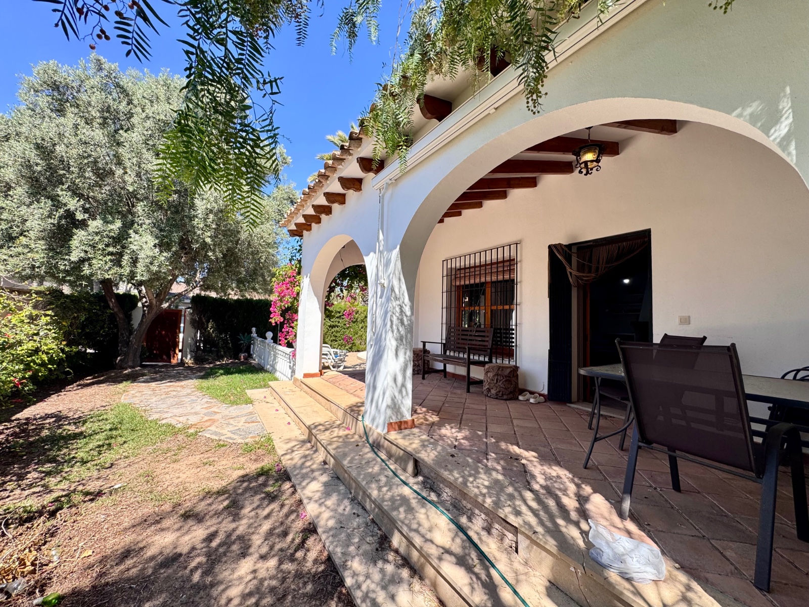 For sale - 4 Bedroom 2 Bathroom Villa in Orihuela Costa - Costa Blanca  - Alicante