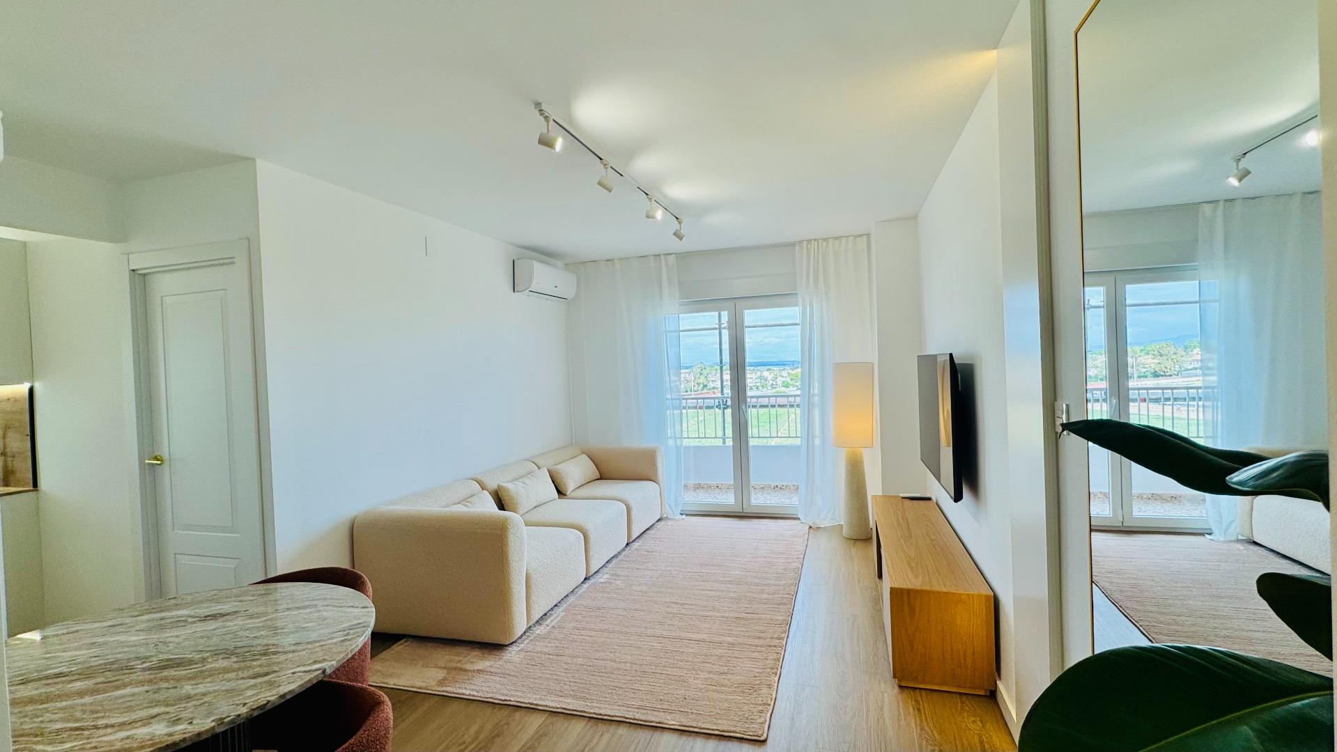 For sale - 2 Bedroom 1 Bathroom Penthouse in Torrevieja - Punta Prima  - Alicante