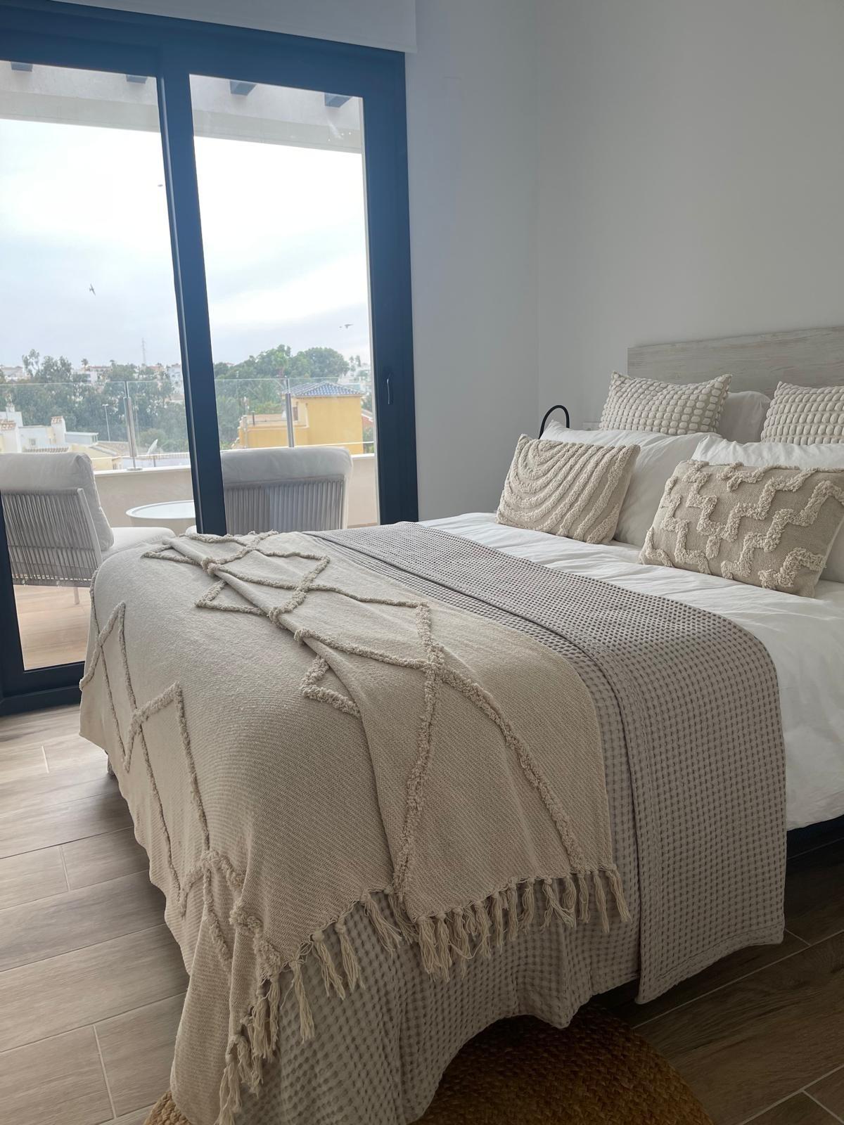 For sale - 2 Bedroom 2 Bathroom Penthouse in Orihuela Costa - Las Filipinas  - Alicante