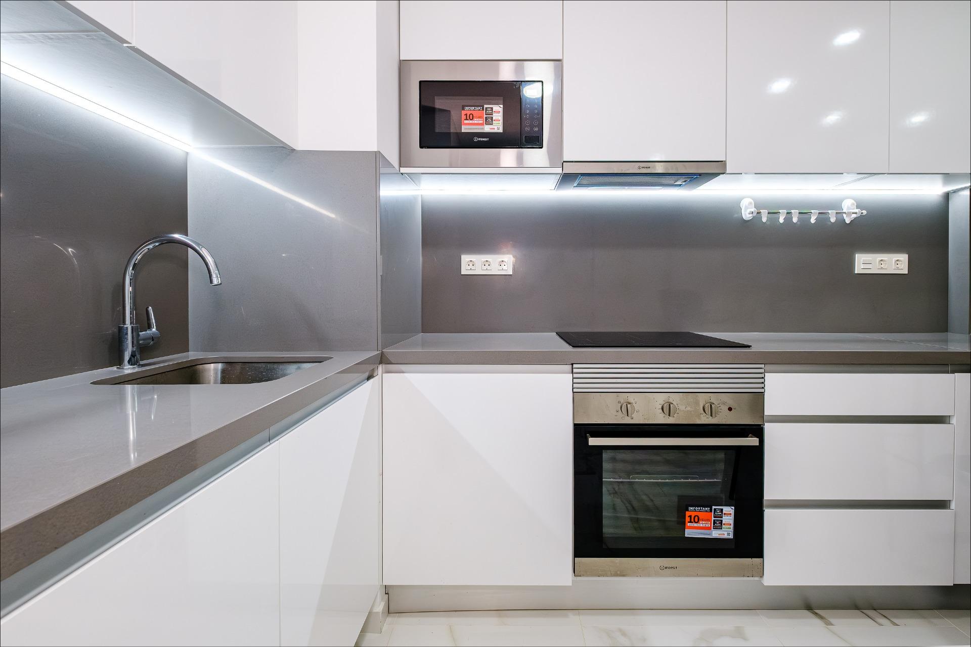 For sale - 4 Bedroom 4 Bathroom Apartment in Torrevieja - Playa Del Cura  - Alicante