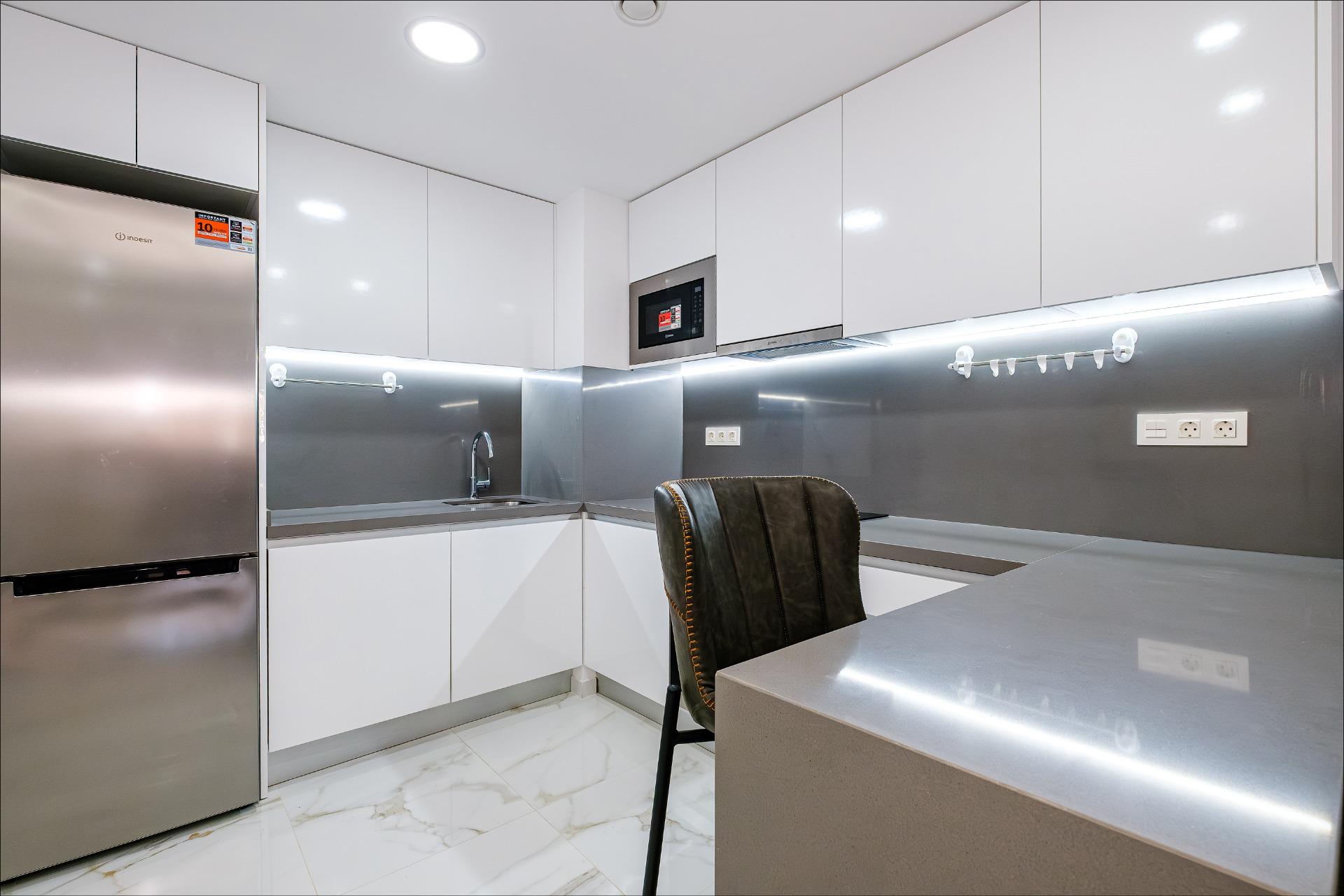 For sale - 4 Bedroom 4 Bathroom Apartment in Torrevieja - Playa Del Cura  - Alicante