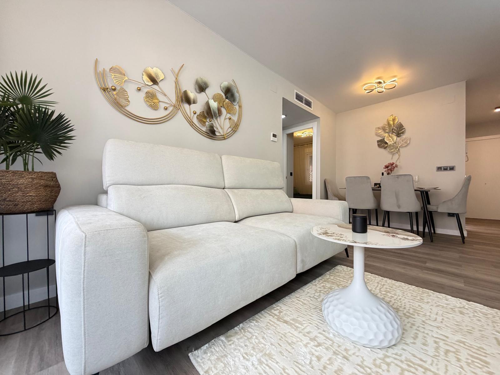 For sale - 2 Bedroom 1 Bathroom Apartment in Torrevieja - Estacion De Autobuses  - Alicante