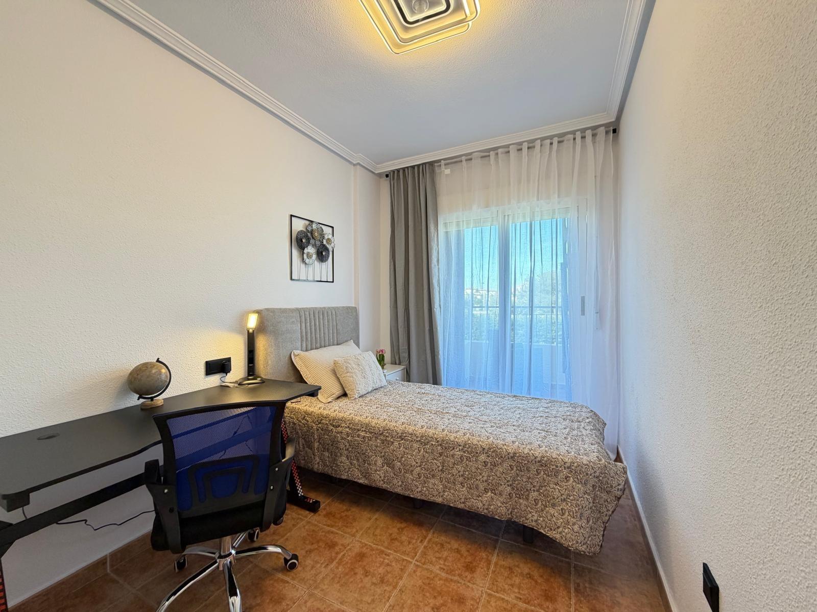 For sale - 3 Bedroom 2 Bathroom Town House in Punta Prima - Rocio Del Mar  - Alicante