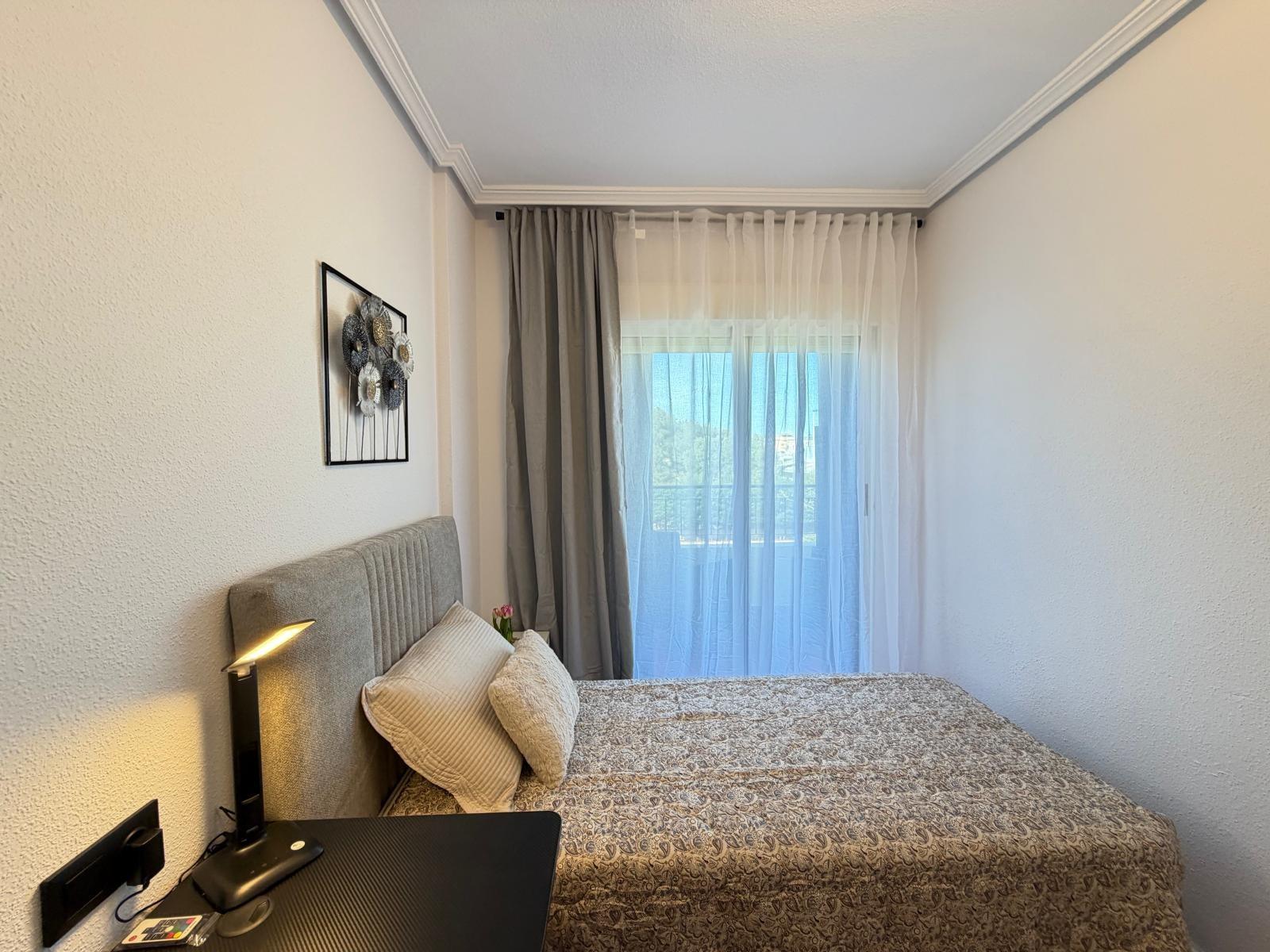 For sale - 3 Bedroom 2 Bathroom Town House in Punta Prima - Rocio Del Mar  - Alicante