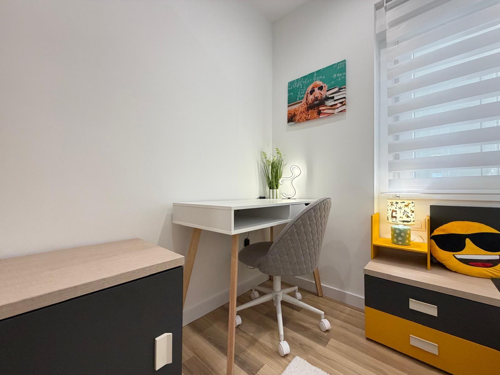 For sale - 3 Bedroom 2 Bathroom Apartment in Torrevieja - Centro  - Alicante