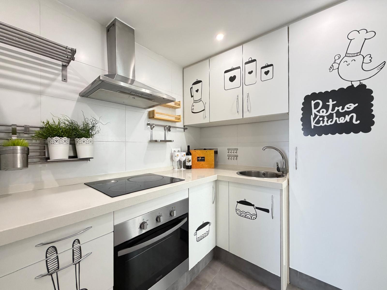 For sale - 3 Bedroom 2 Bathroom Apartment in Torrevieja - Centro  - Alicante
