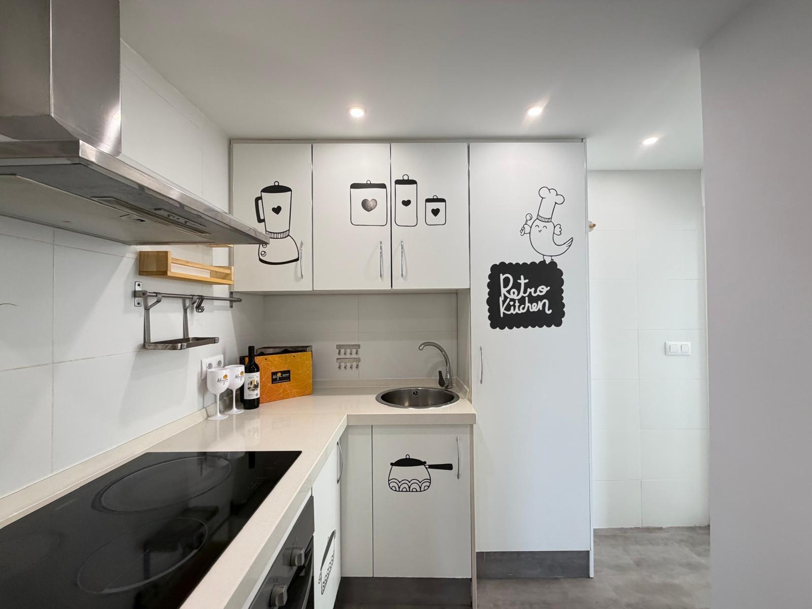 For sale - 3 Bedroom 2 Bathroom Apartment in Torrevieja - Centro  - Alicante