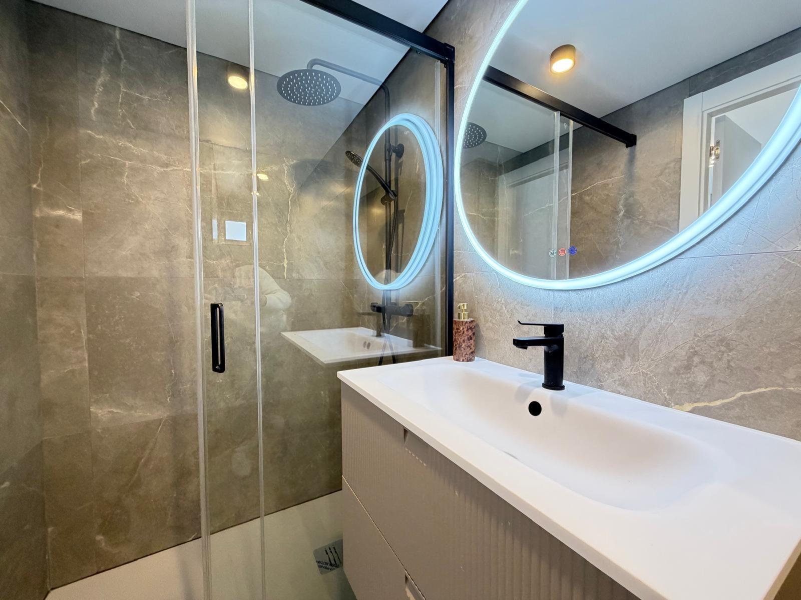 For sale - 3 Bedroom 2 Bathroom Apartment in Torrevieja - Punta Prima  - Alicante