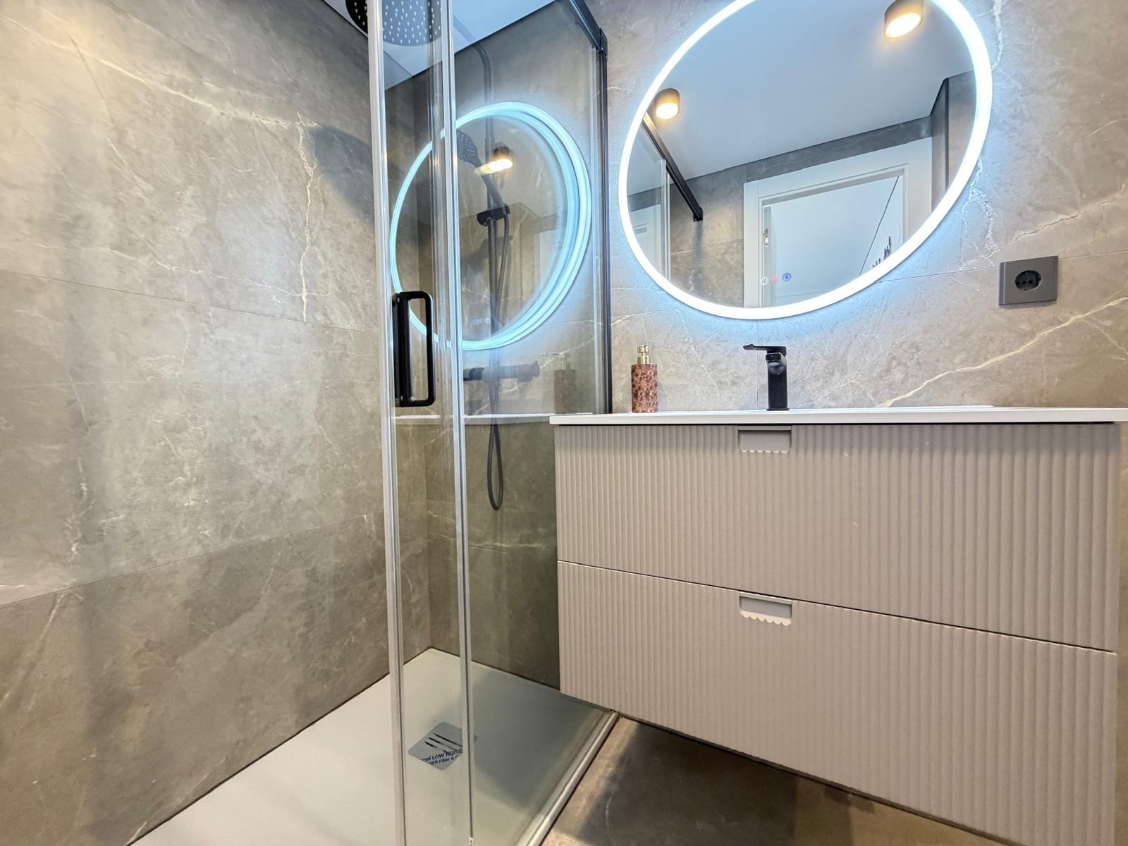 For sale - 3 Bedroom 2 Bathroom Apartment in Torrevieja - Punta Prima  - Alicante