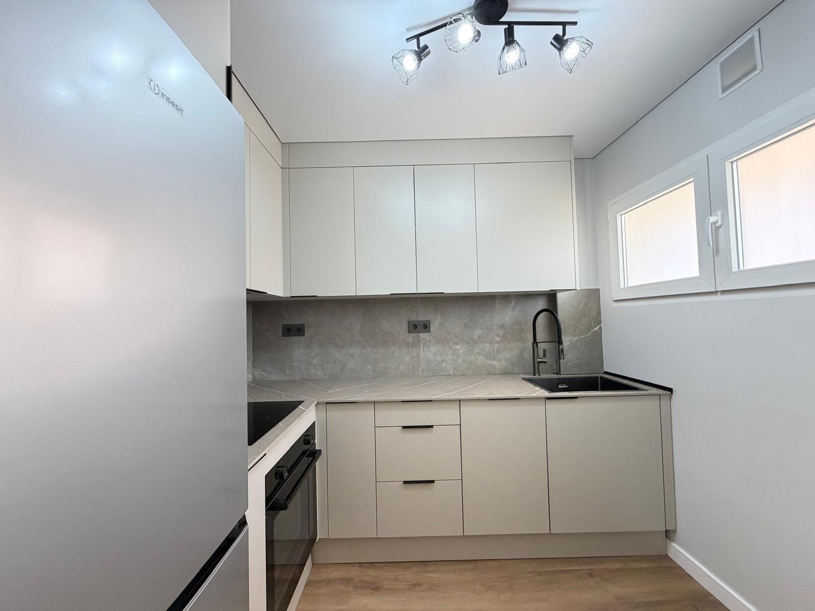For sale - 3 Bedroom 2 Bathroom Apartment in Torrevieja - Punta Prima  - Alicante