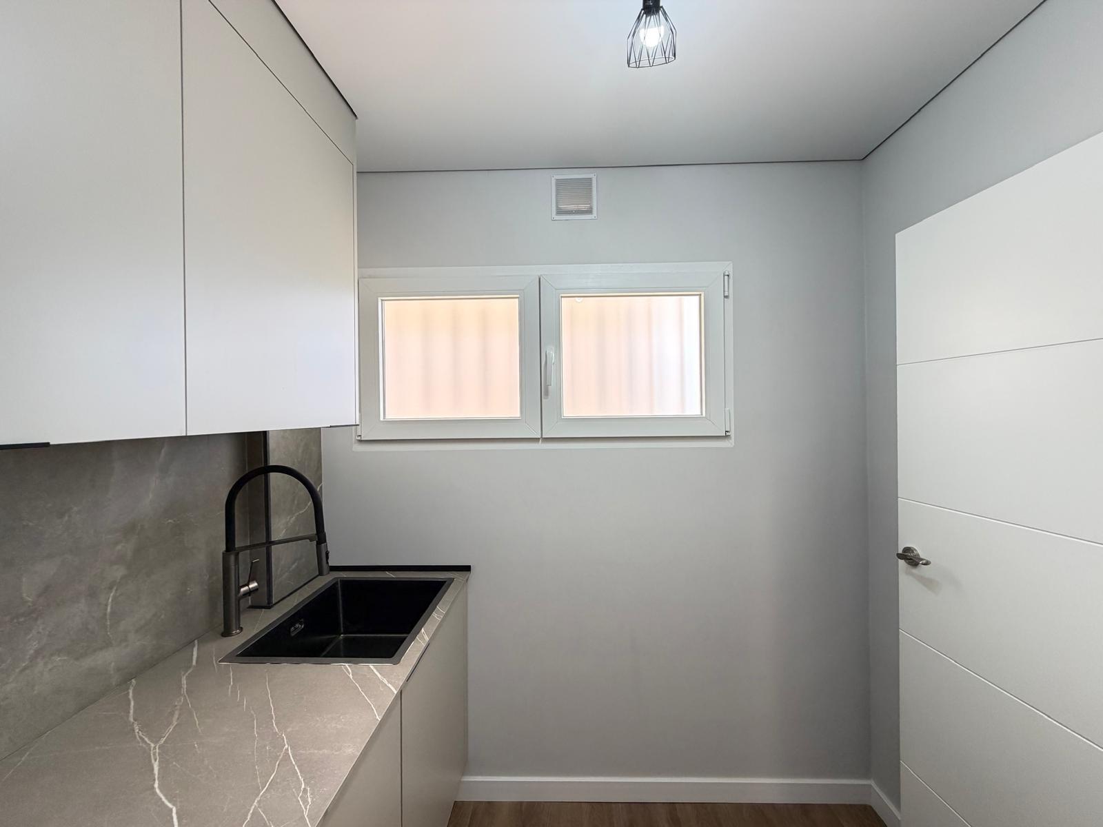 For sale - 3 Bedroom 2 Bathroom Apartment in Torrevieja - Punta Prima  - Alicante