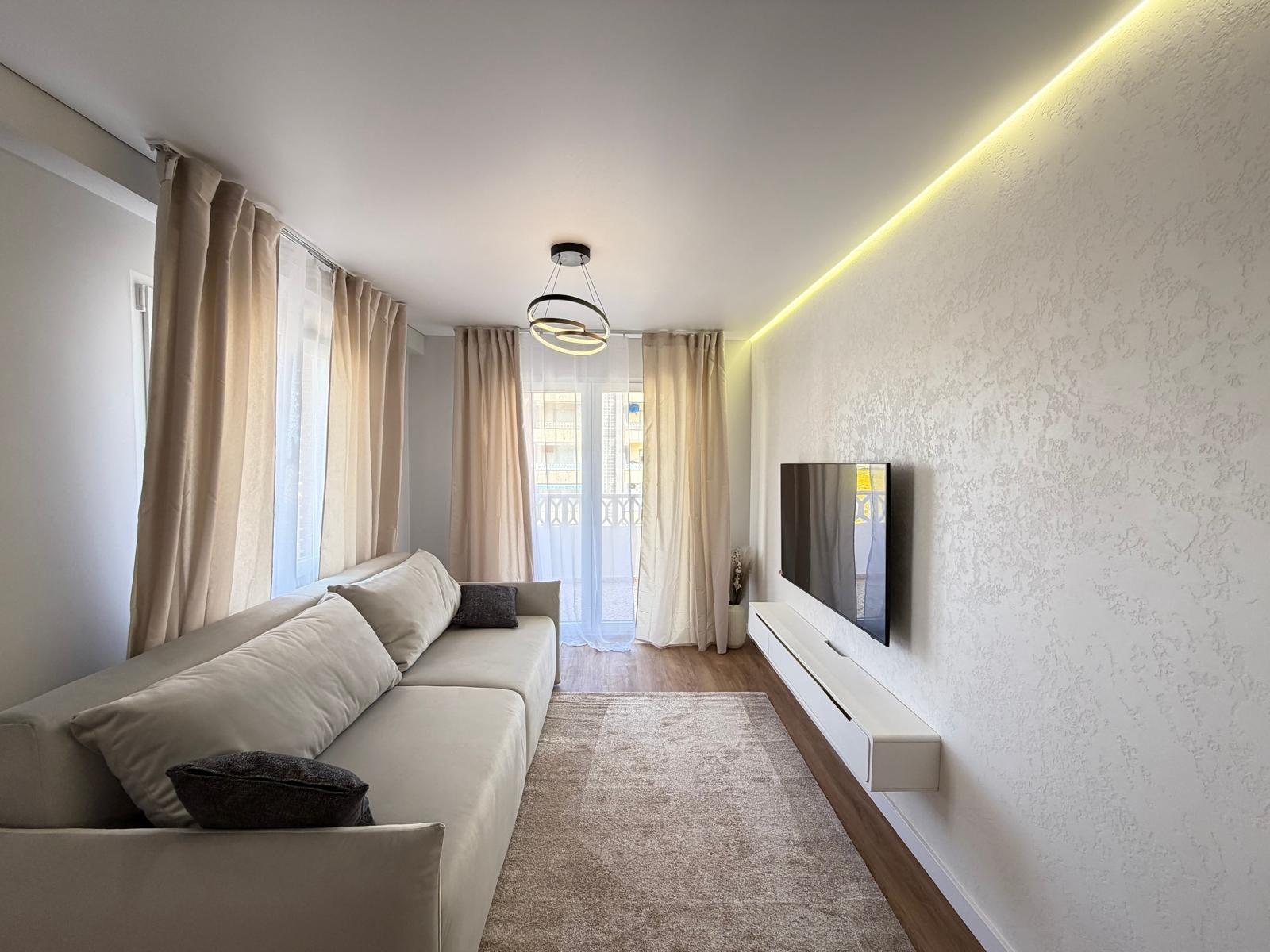For sale - 3 Bedroom 2 Bathroom Apartment in Torrevieja - Punta Prima  - Alicante