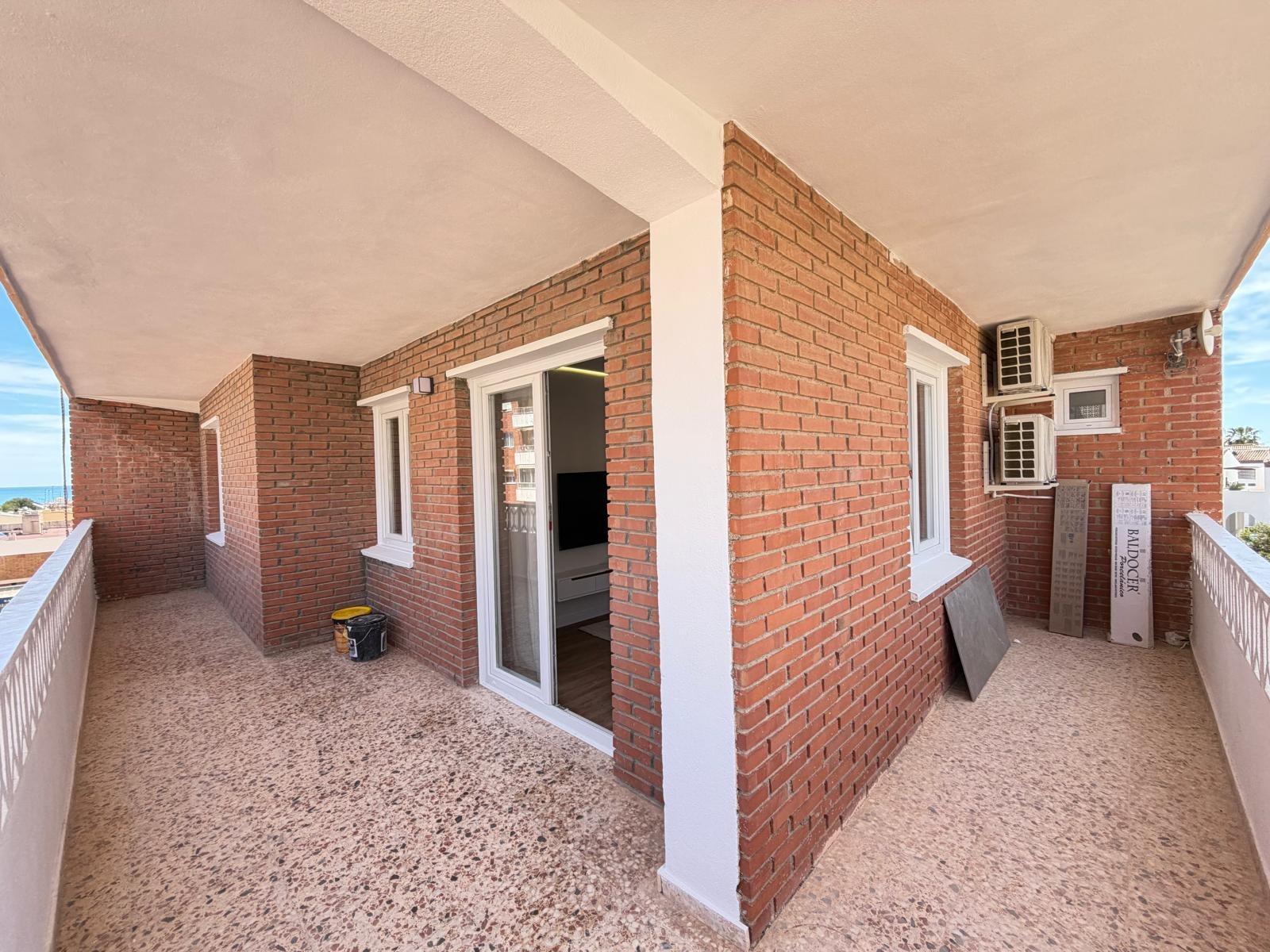 For sale - 3 Bedroom 2 Bathroom Apartment in Torrevieja - Punta Prima  - Alicante
