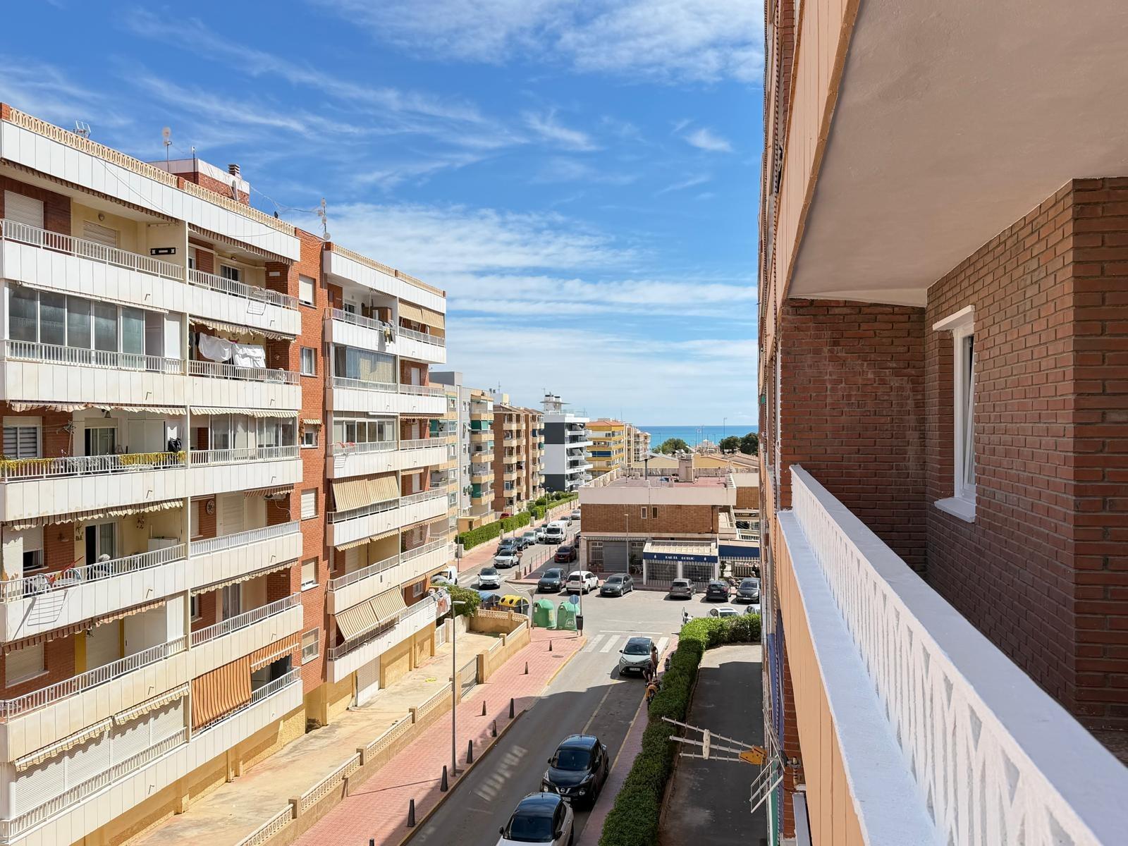 For sale - 3 Bedroom 2 Bathroom Apartment in Torrevieja - Punta Prima  - Alicante