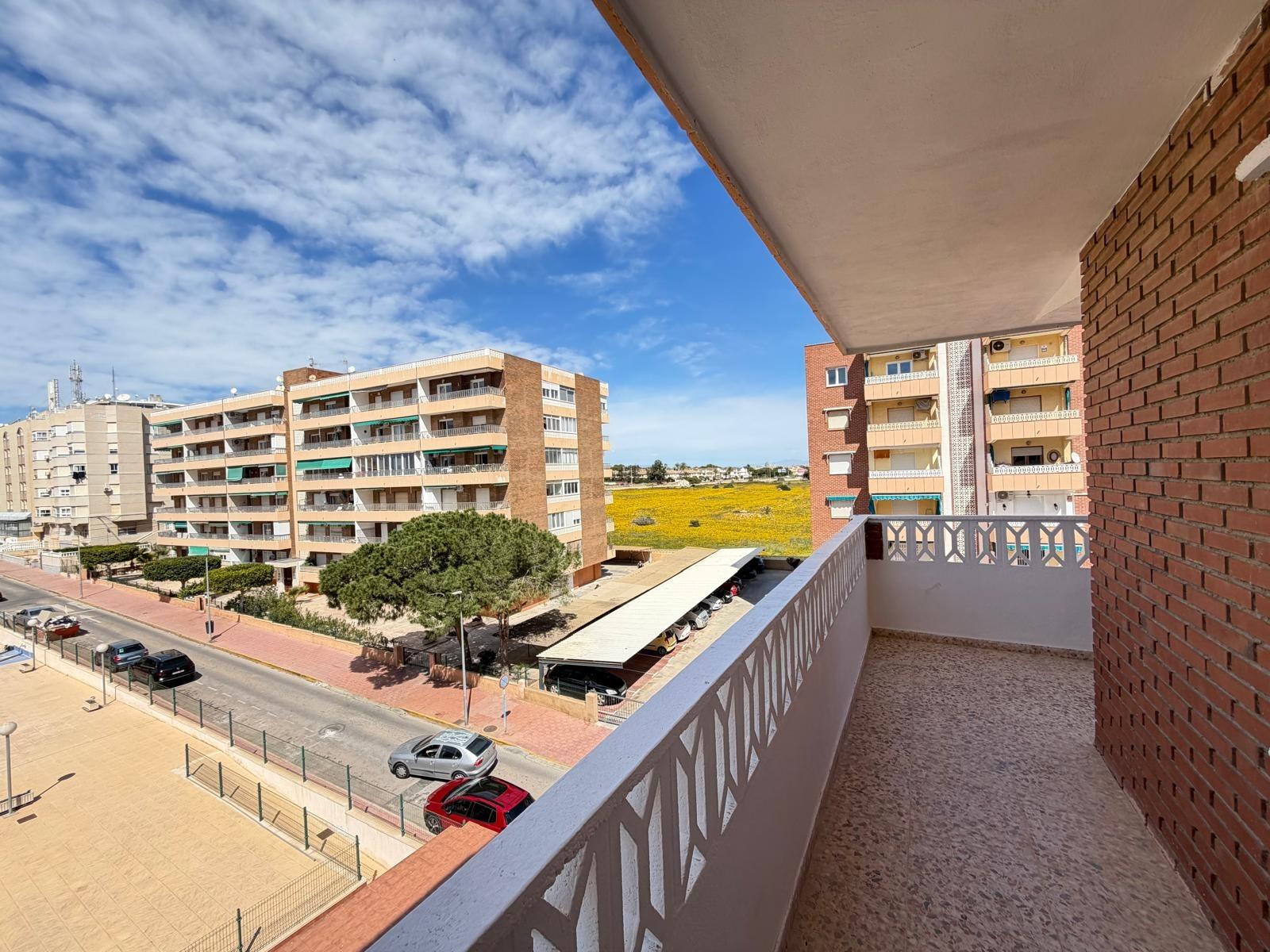 For sale - 3 Bedroom 2 Bathroom Apartment in Torrevieja - Punta Prima  - Alicante