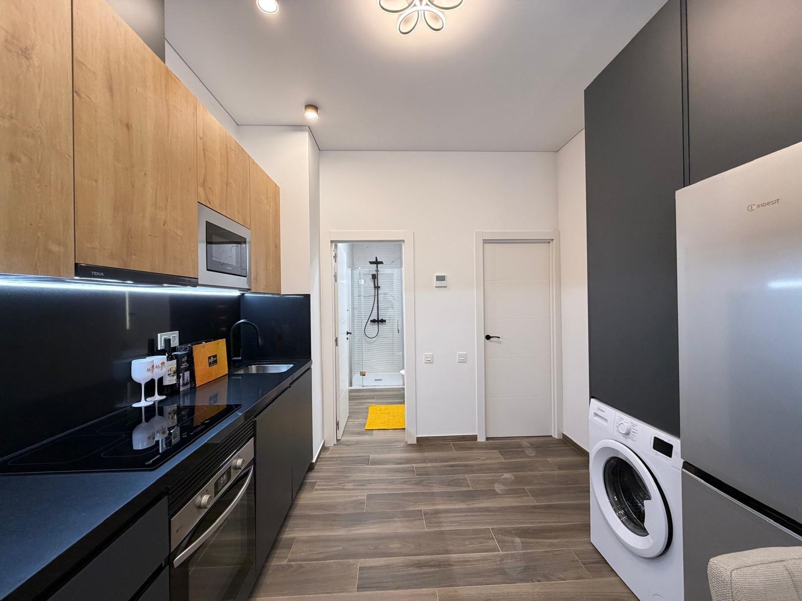 For sale - 2 Bedroom 1 Bathroom Apartment in Torrevieja - Torrevieja  - Alicante