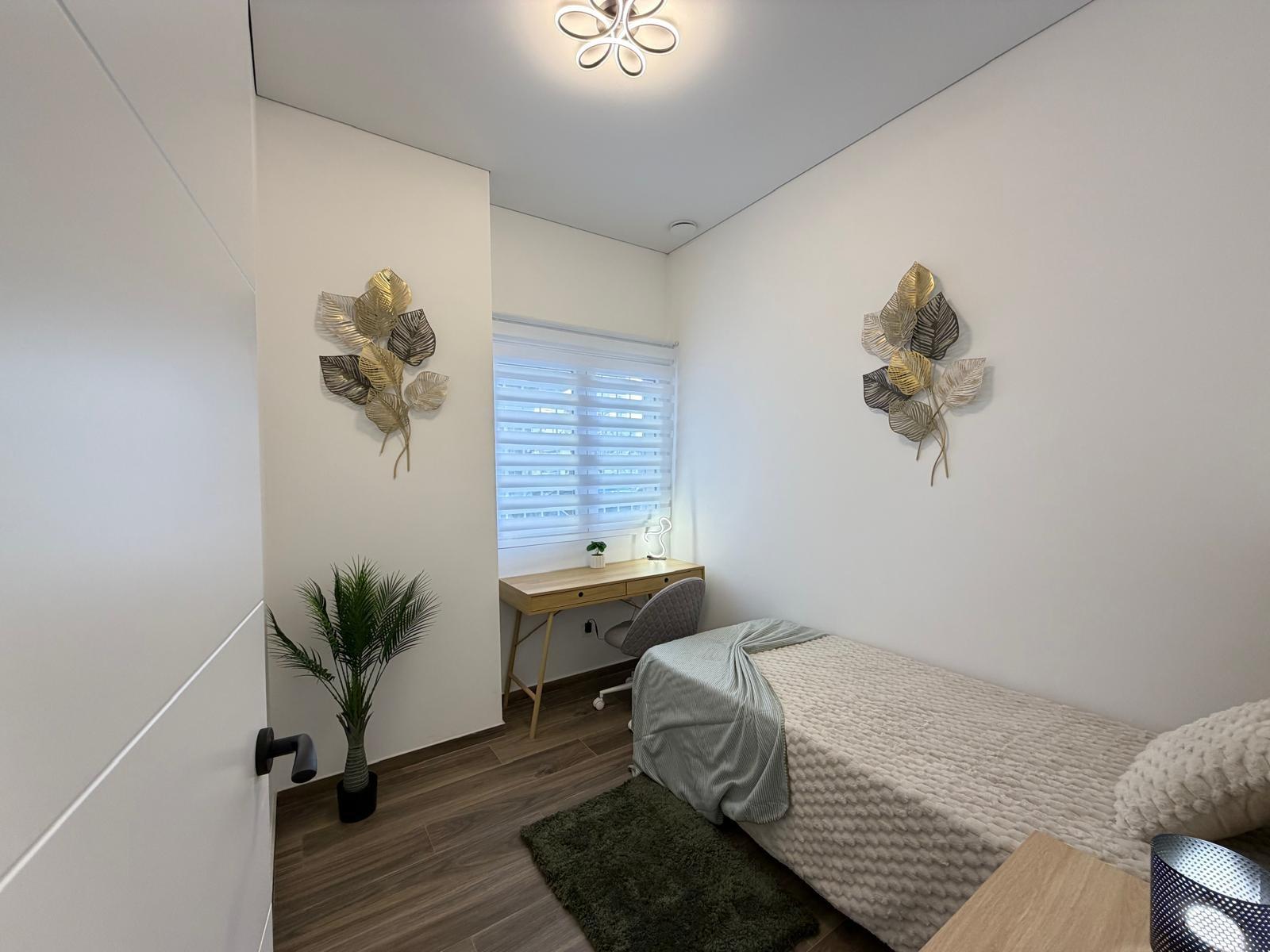 For sale - 2 Bedroom 1 Bathroom Apartment in Torrevieja - Torrevieja  - Alicante