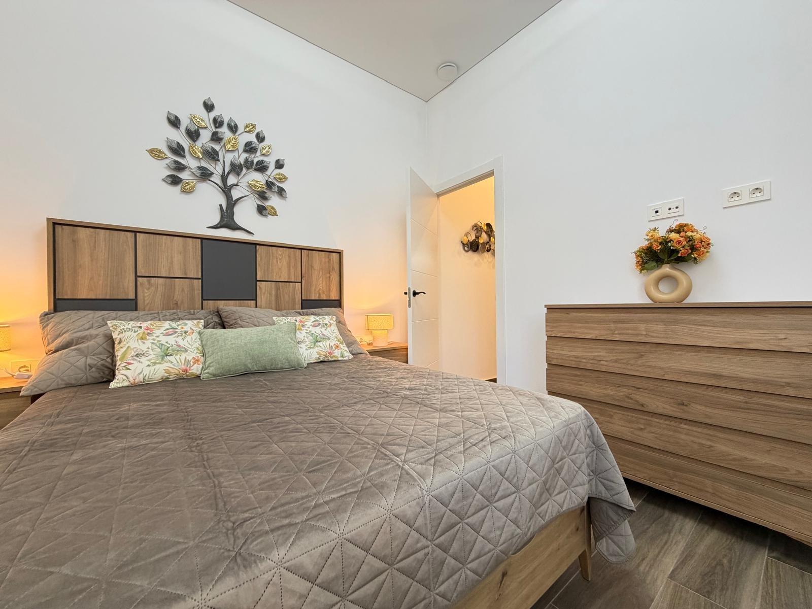 For sale - 2 Bedroom 1 Bathroom Apartment in Torrevieja - Torrevieja  - Alicante