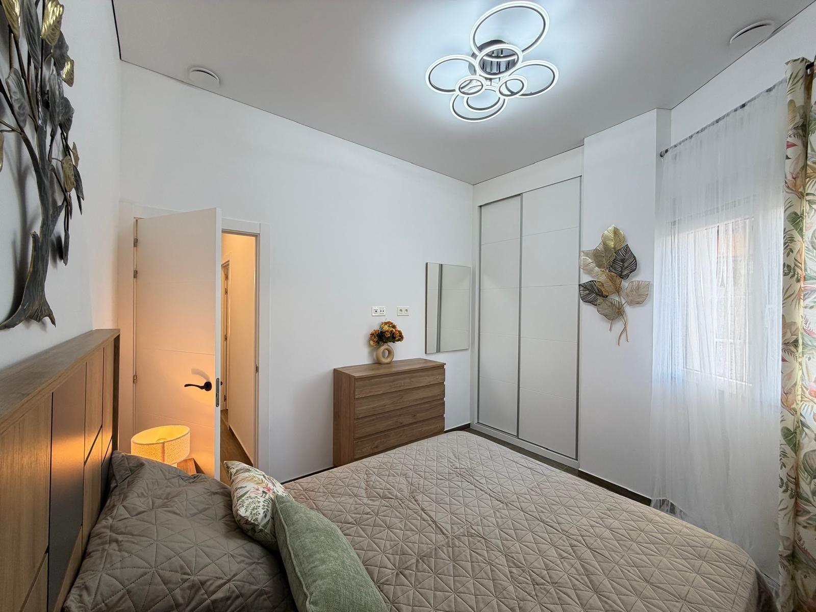 For sale - 2 Bedroom 1 Bathroom Apartment in Torrevieja - Torrevieja  - Alicante