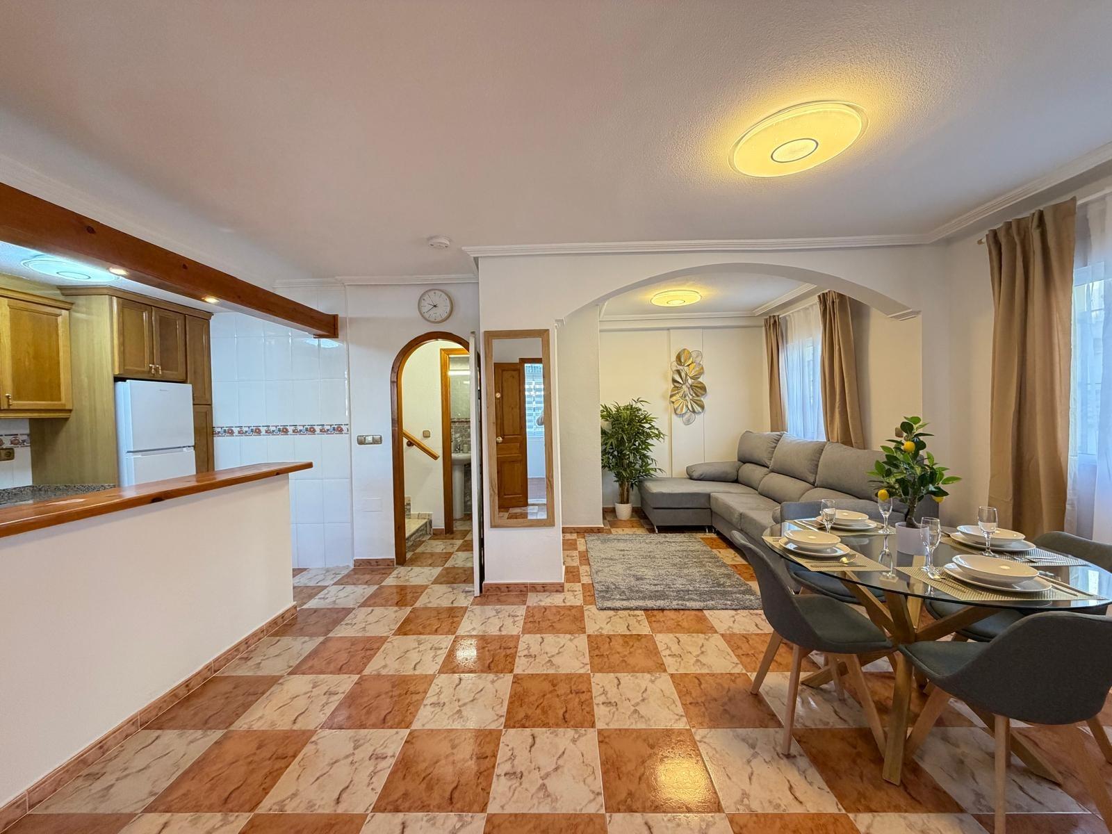 For sale - 2 Bedroom 2 Bathroom Town House in Orihuela Costa - Las Filipinas  - Alicante