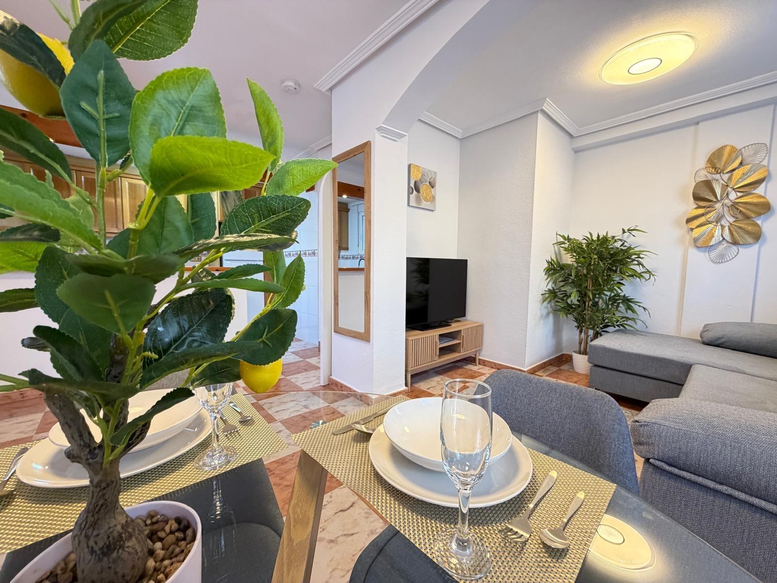 For sale - 2 Bedroom 2 Bathroom Town House in Orihuela Costa - Las Filipinas  - Alicante