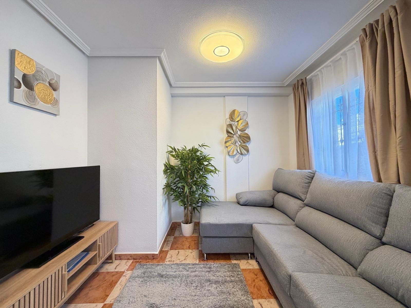 For sale - 2 Bedroom 2 Bathroom Town House in Orihuela Costa - Las Filipinas  - Alicante