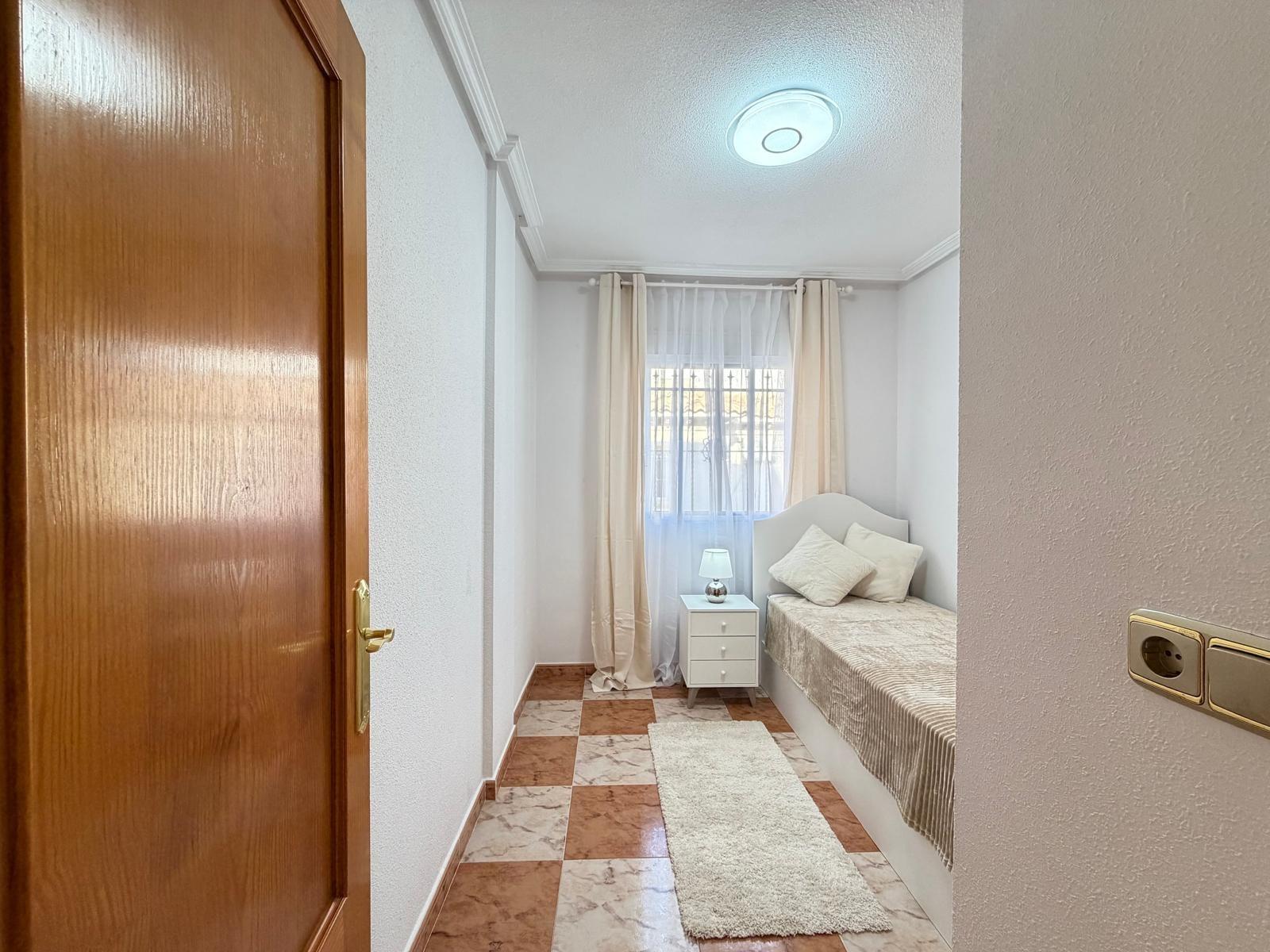 For sale - 2 Bedroom 2 Bathroom Town House in Orihuela Costa - Las Filipinas  - Alicante
