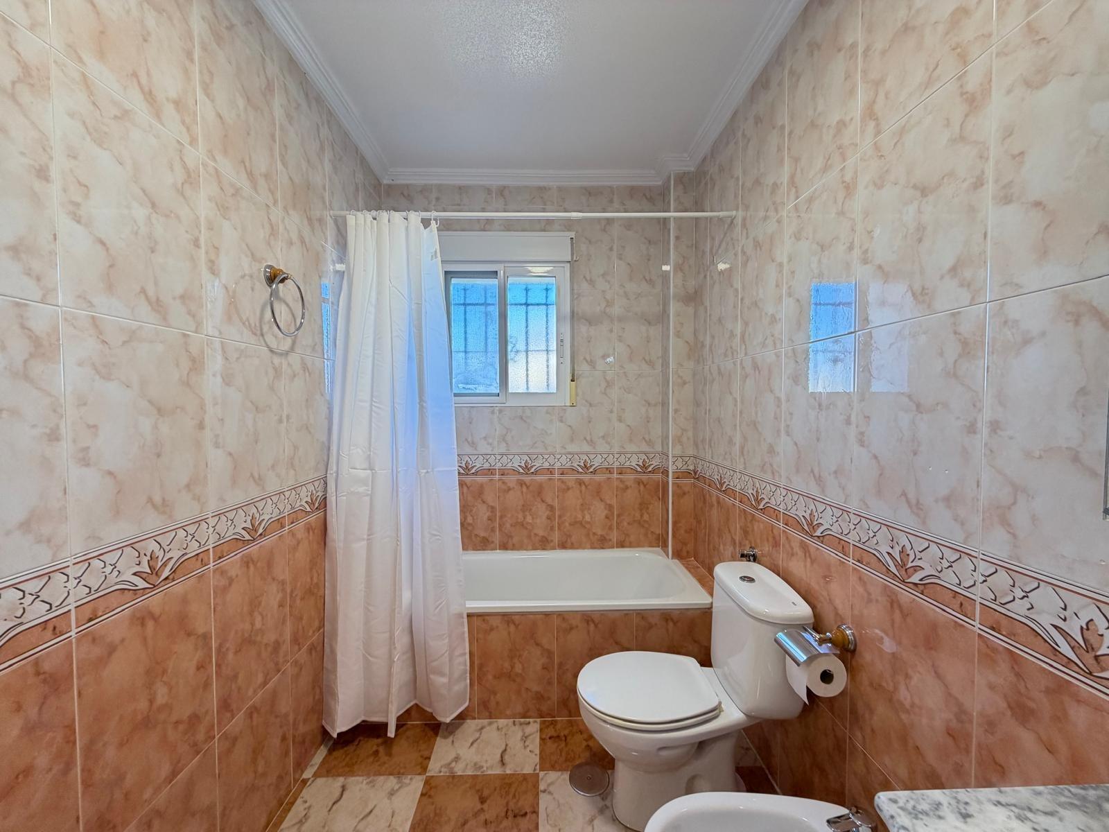 For sale - 2 Bedroom 2 Bathroom Town House in Orihuela Costa - Las Filipinas  - Alicante