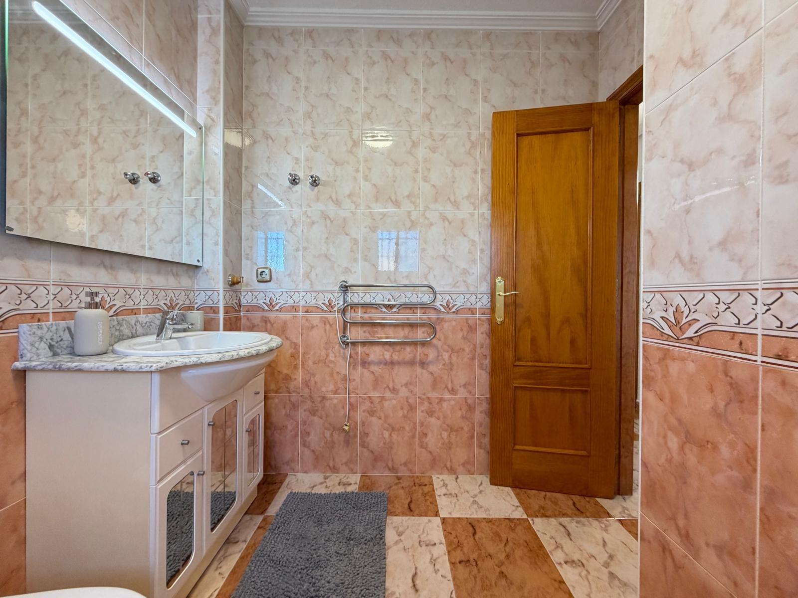 For sale - 2 Bedroom 2 Bathroom Town House in Orihuela Costa - Las Filipinas  - Alicante