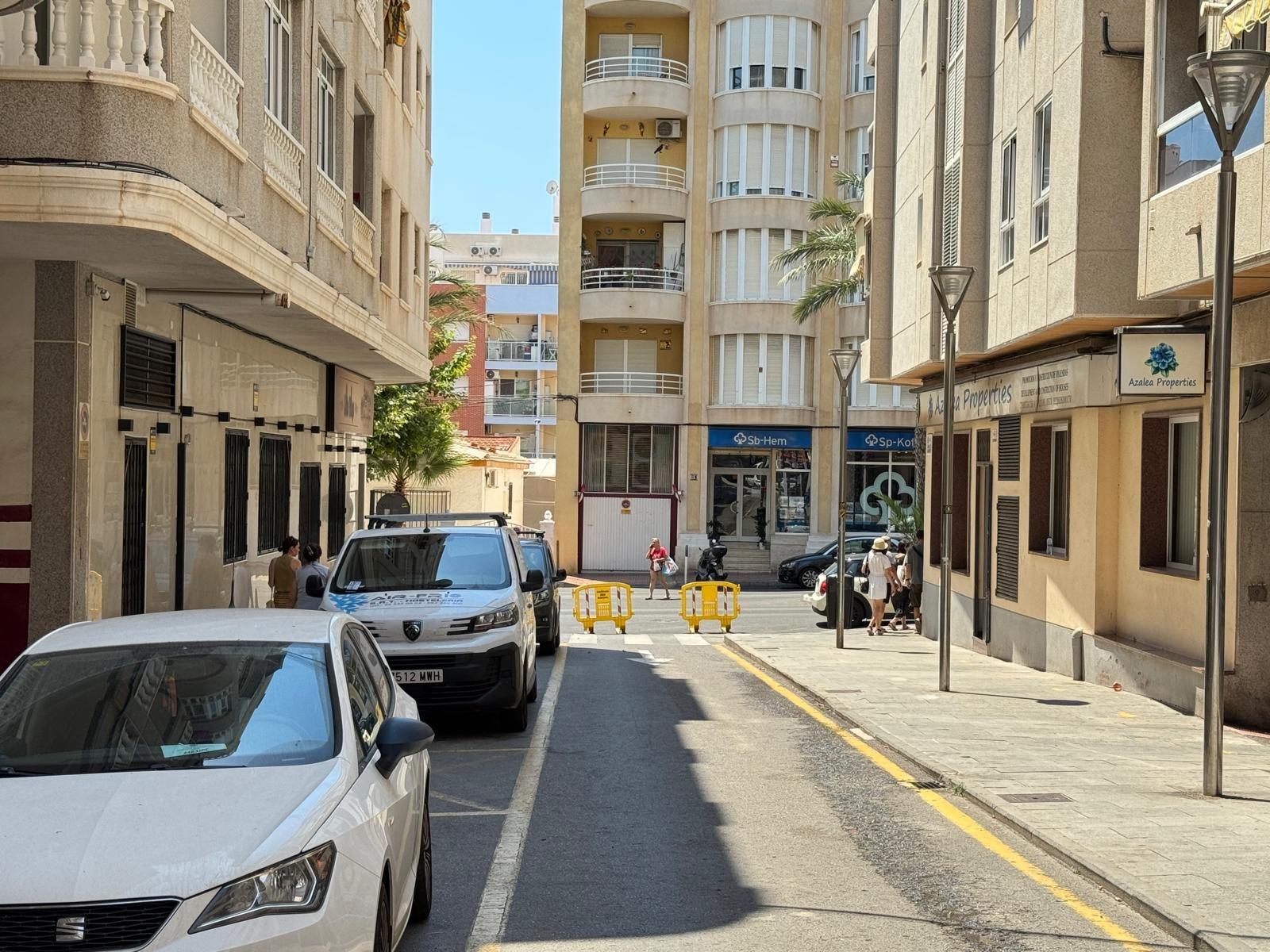 For sale - 2 Bedroom 2 Bathroom Apartment in Torrevieja - Playa Del Cura  - Alicante