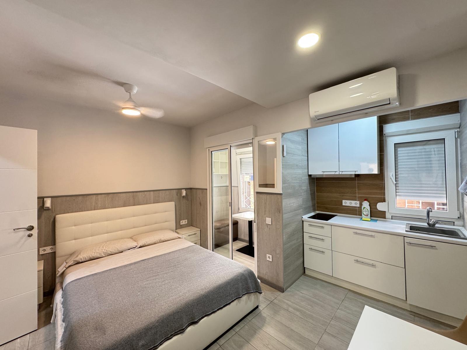 For sale - 2 Bedroom 2 Bathroom Apartment in Torrevieja - Playa Del Cura  - Alicante