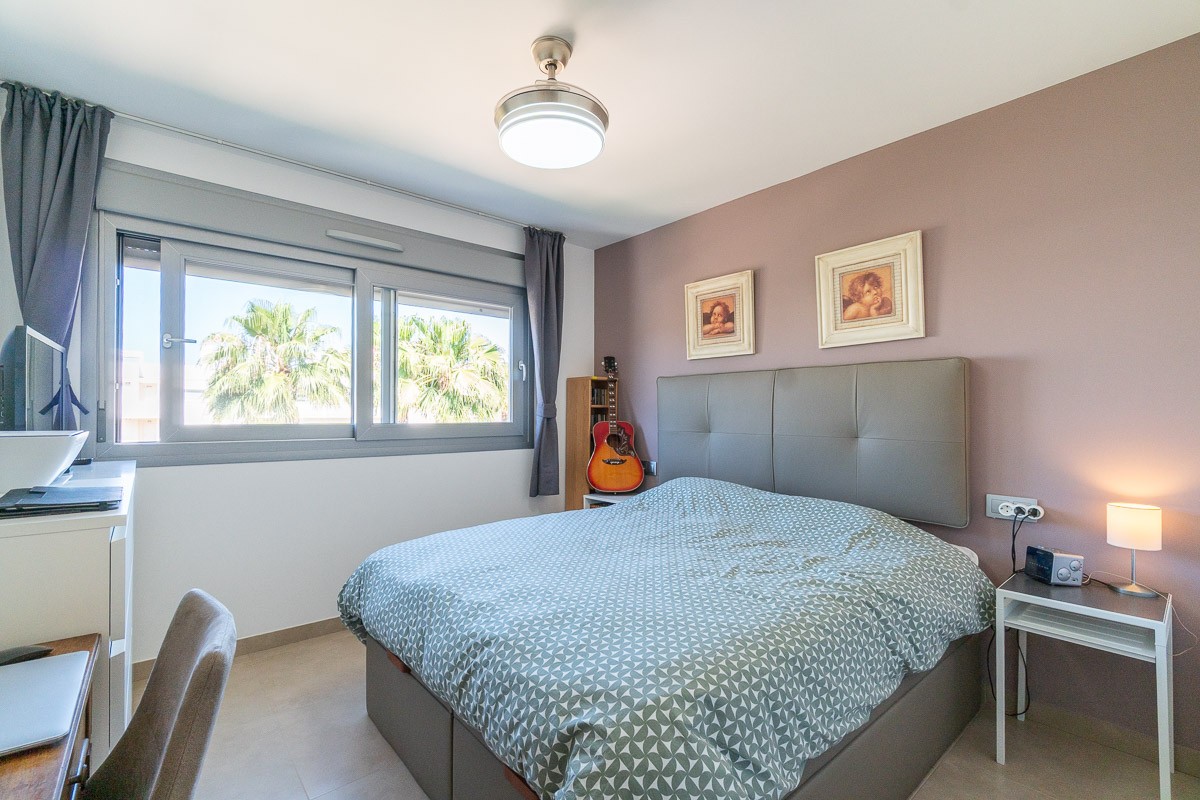 For sale - 2 Bedroom 2 Bathroom Bungalow in Vistabella Golf Entre Naranjos - Inland  - Alicante