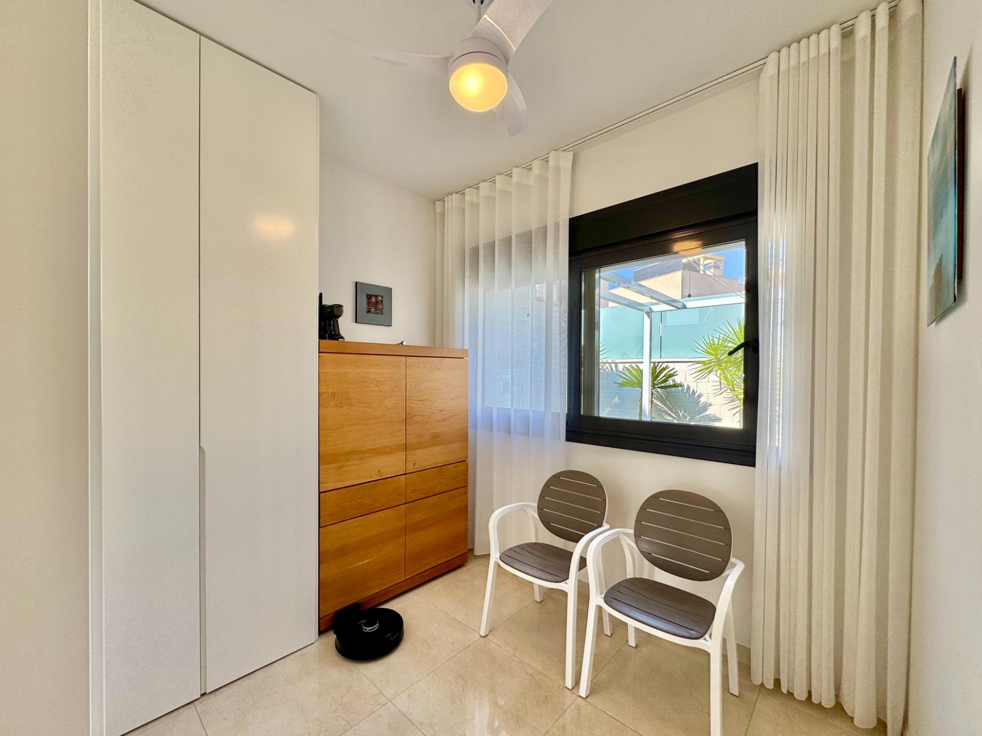 For sale - 3 Bedroom 2 Bathroom Villa in San Miguel de Salinas - Bellavista  - Alicante