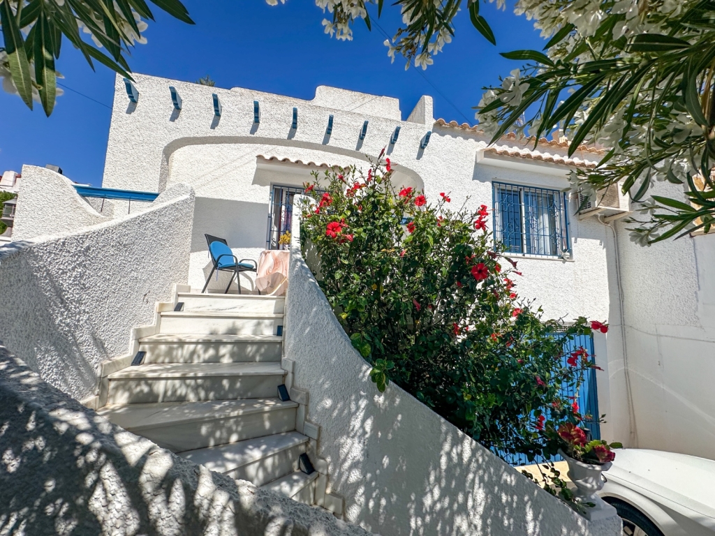 2 Bedroom 2 Bathroom Town House in Torrevieja